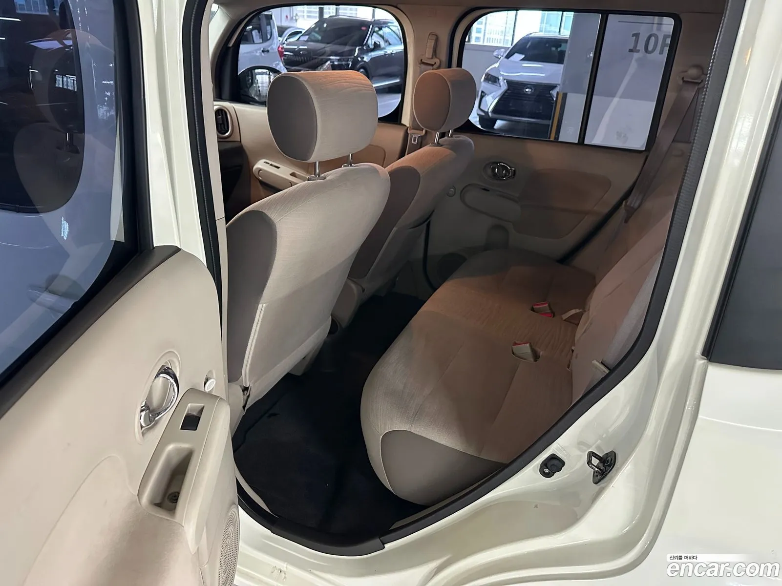 Nissan Cube 2011 — 12
