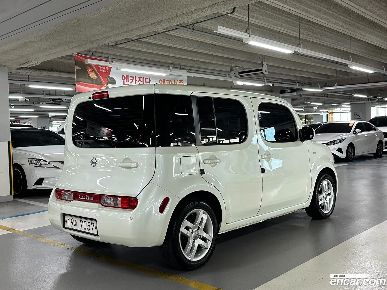 Nissan Cube 2011 — 17