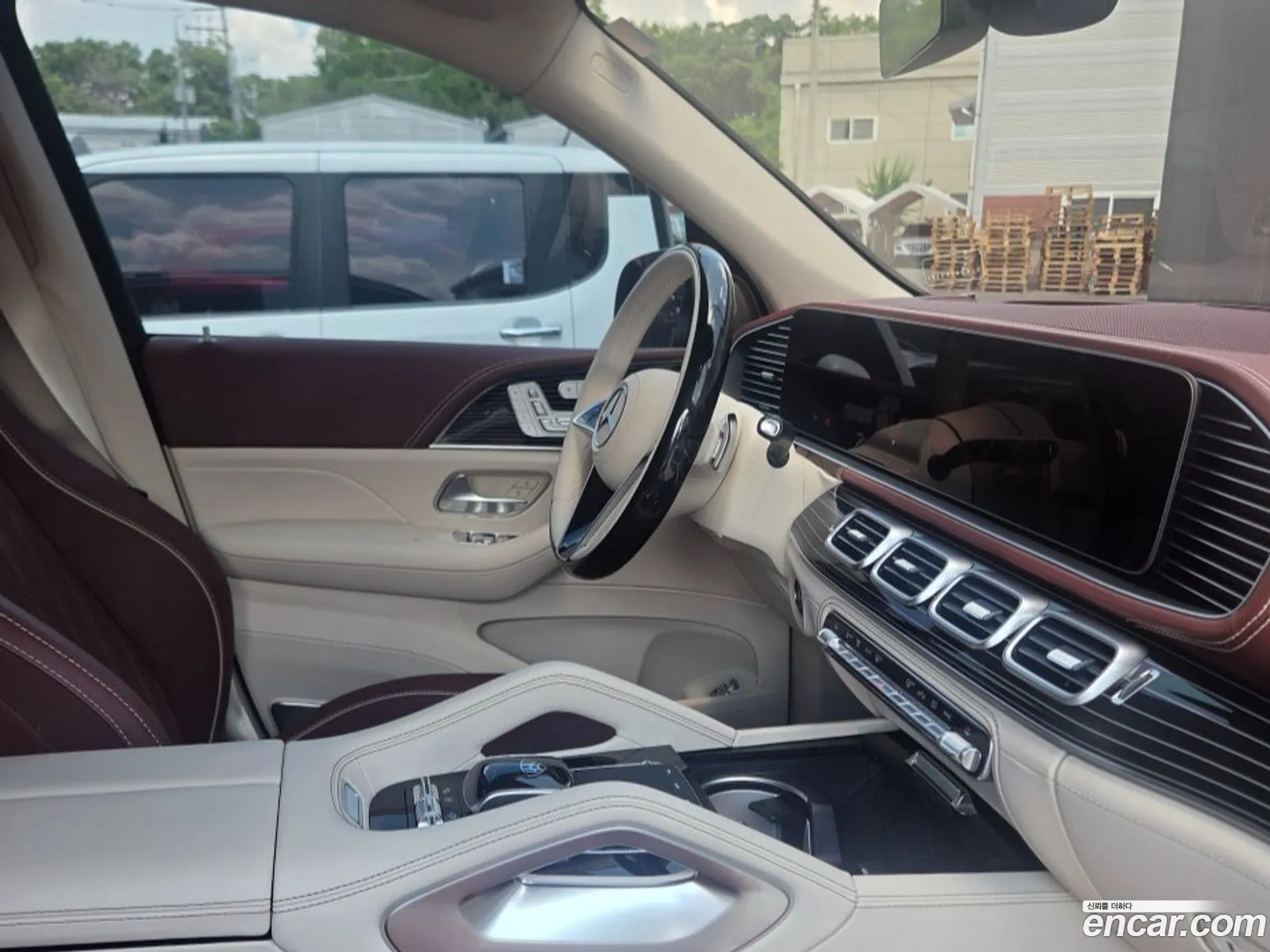 Mercedes-Benz GLS-Class X167 2025 — 14
