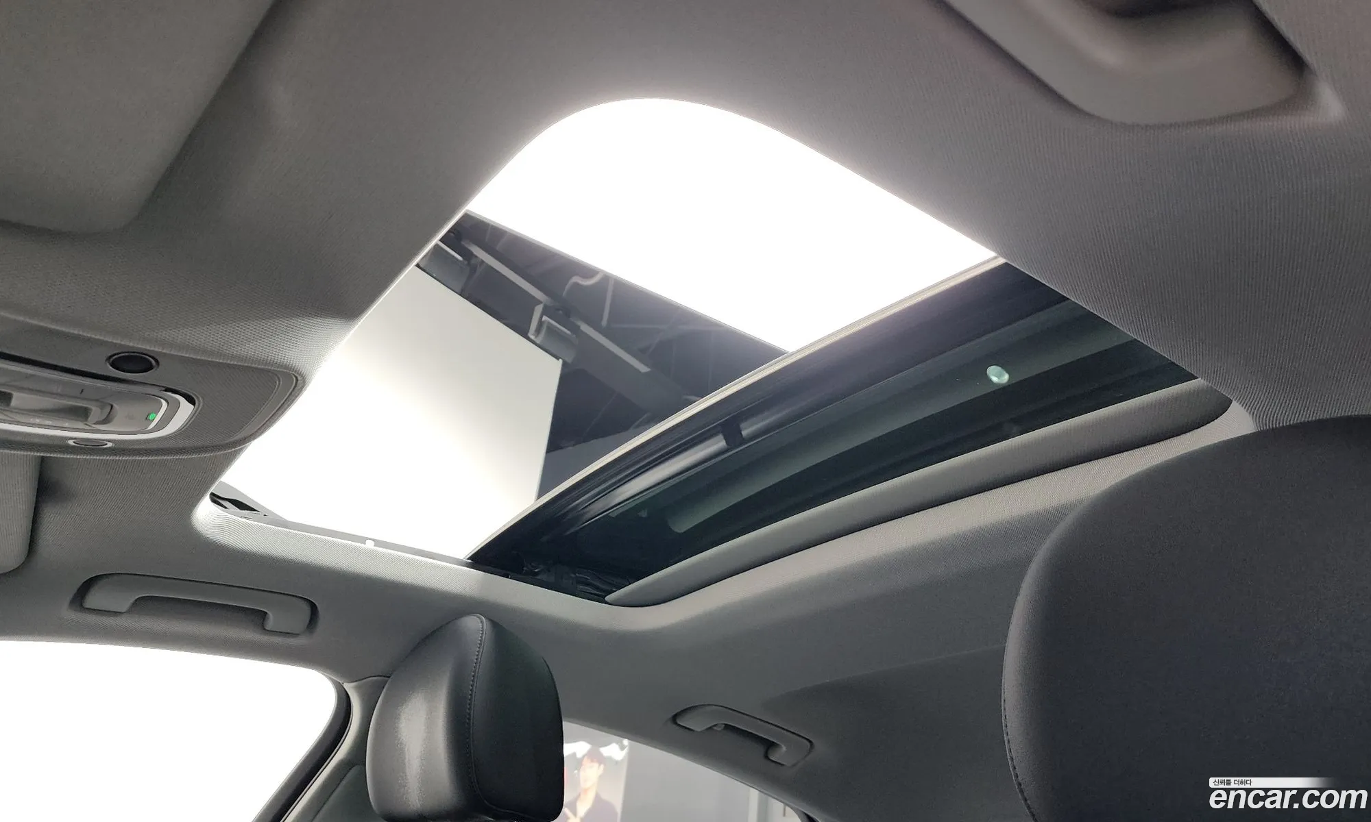 Audi A6 2021 WAUZZZF22MN012537 — 3