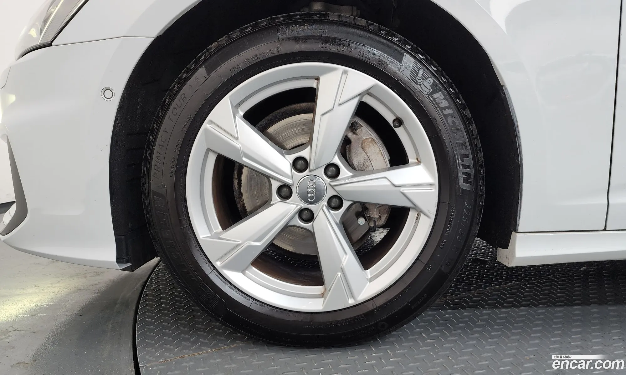 Audi A6 2021 WAUZZZF22MN012537 — 30