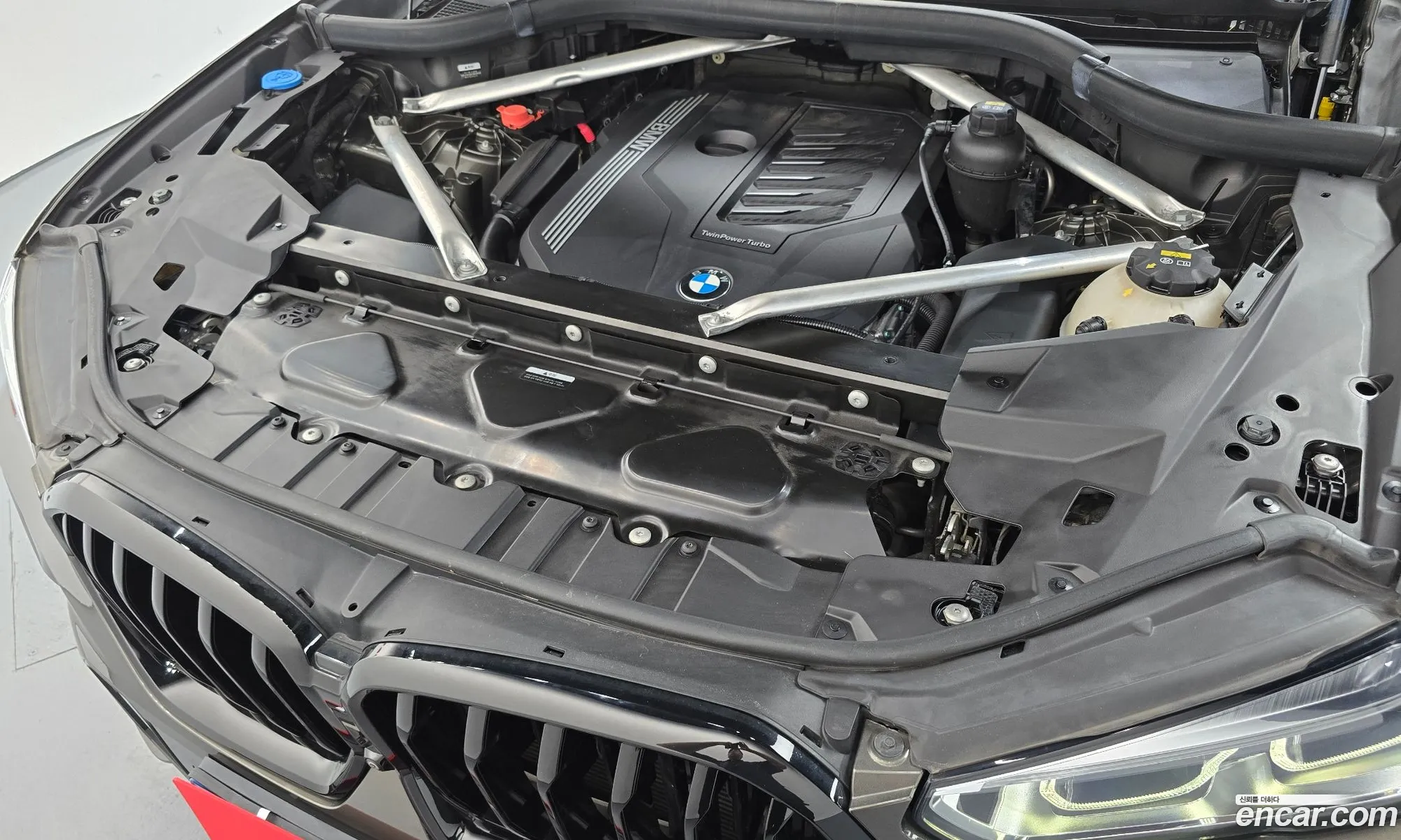 BMW X6 2021 — 12