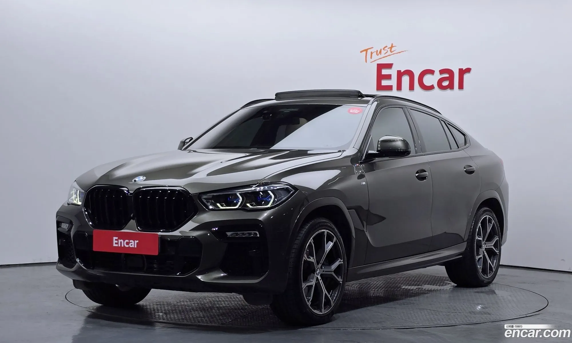 BMW X6 2021 — 16