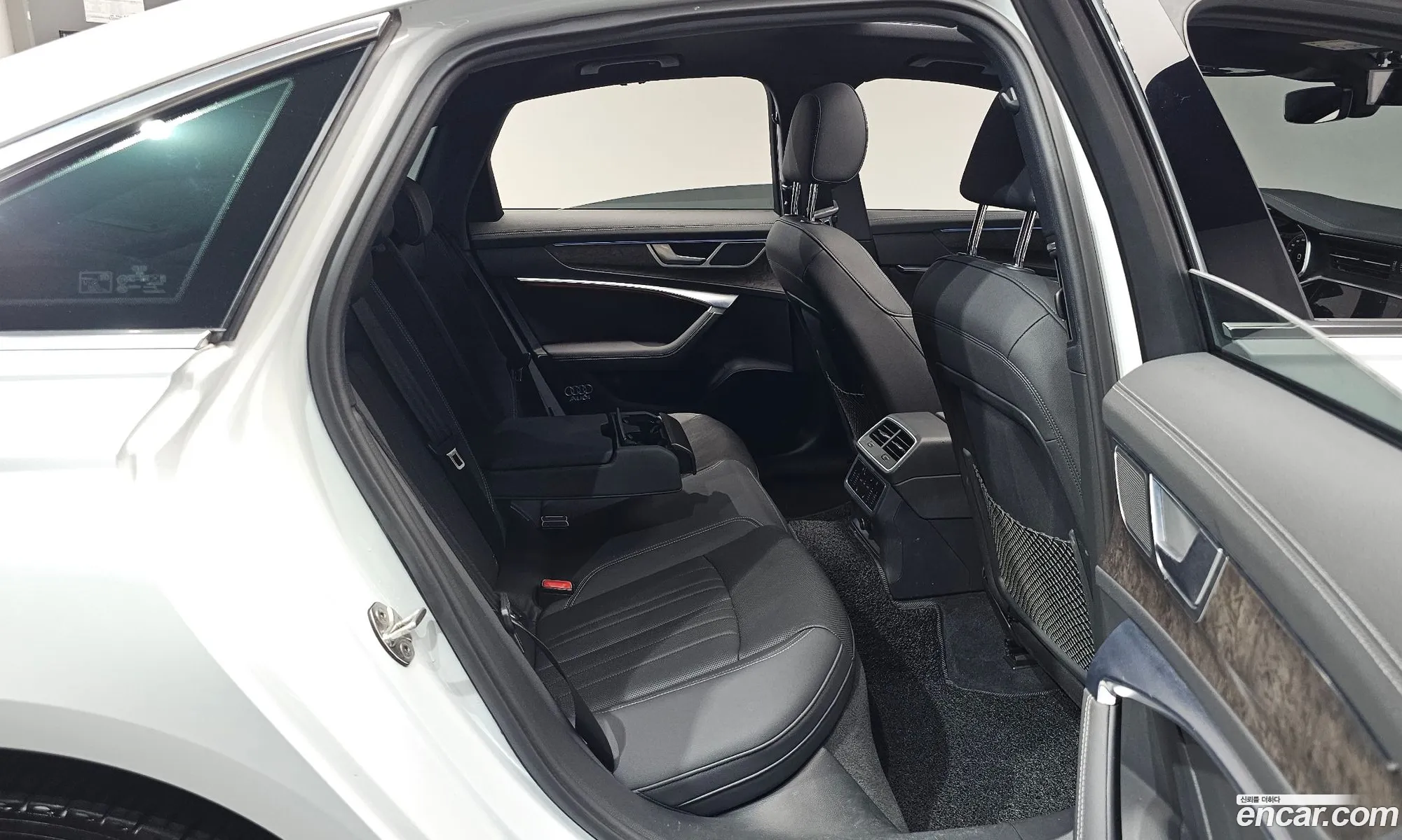 Audi A6 2021 WAUZZZF22MN023294 — 27