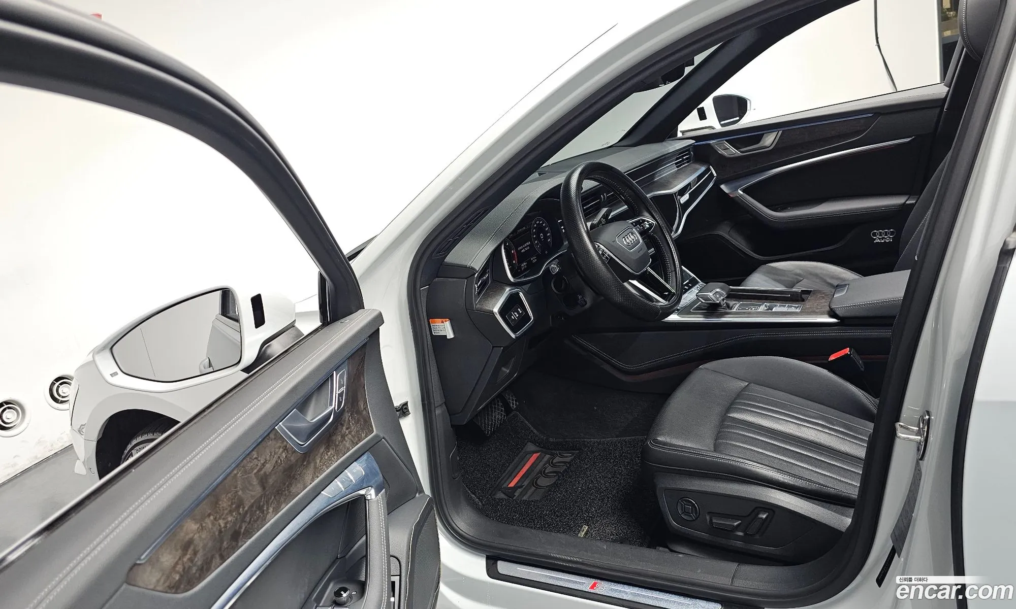 Audi A6 2021 WAUZZZF22MN023294 — 25