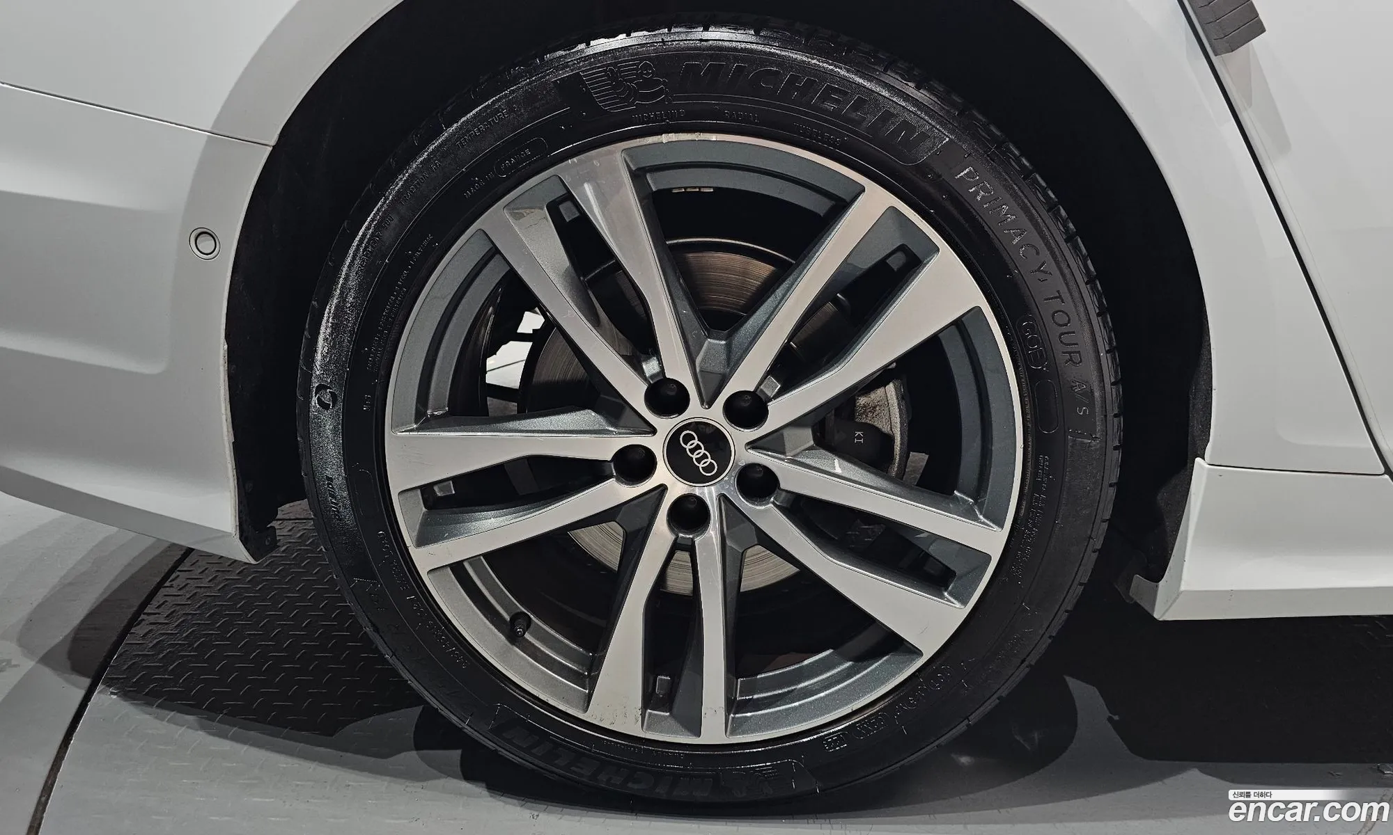 Audi A6 2021 WAUZZZF22MN023294 — 8