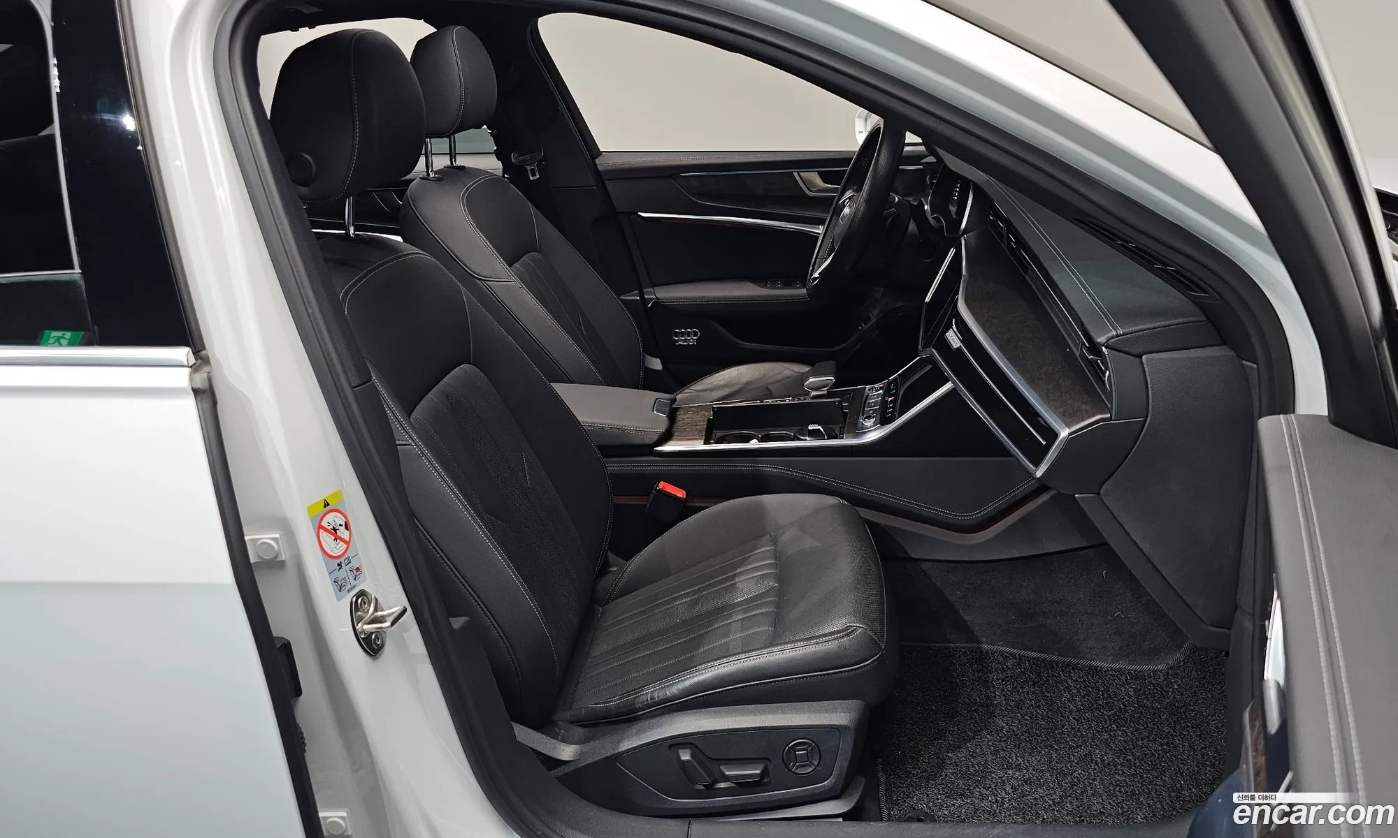 Audi A6 2021 WAUZZZF22MN023294 — 29