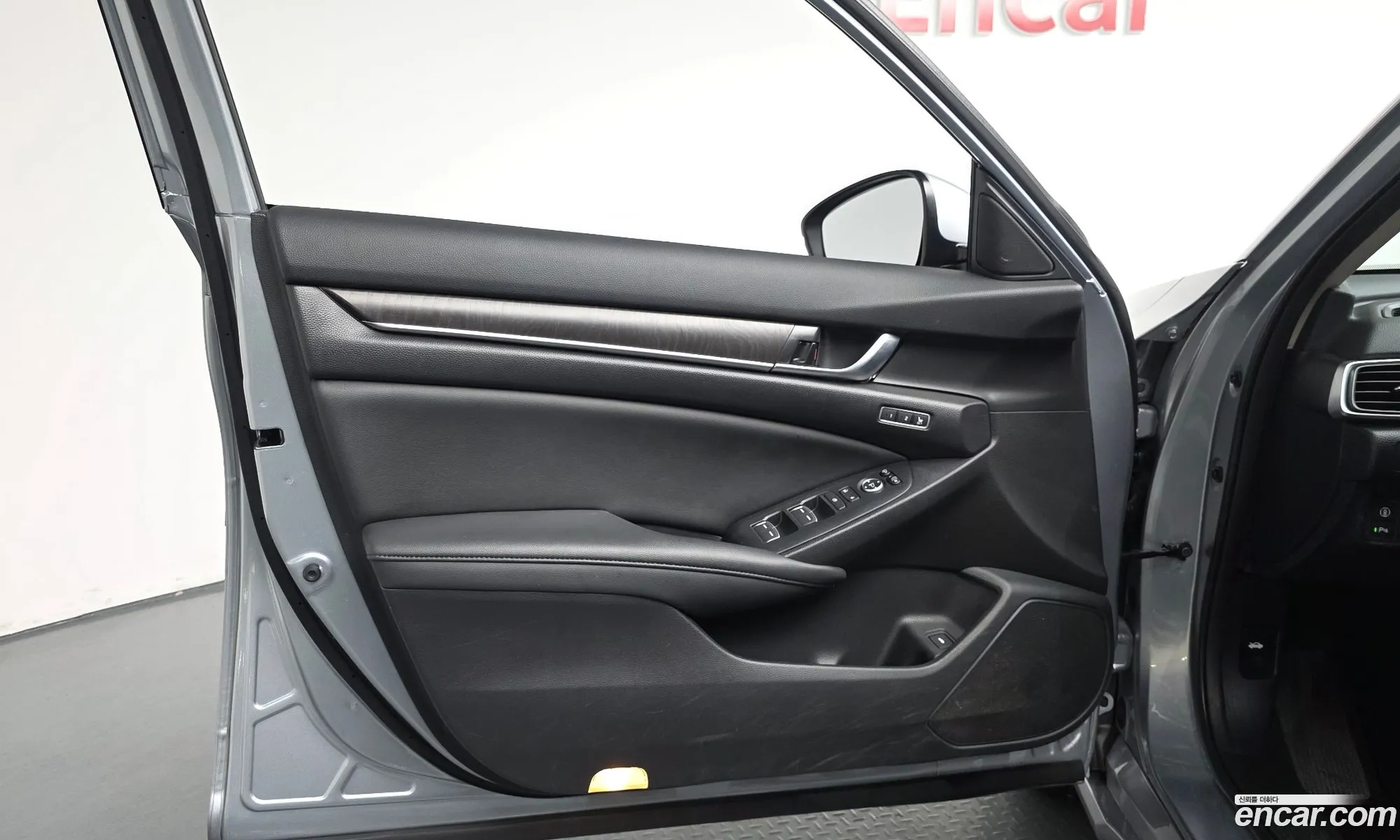 Honda Accord 10th Gen 2019 1HGCV3690KA510864 — 17
