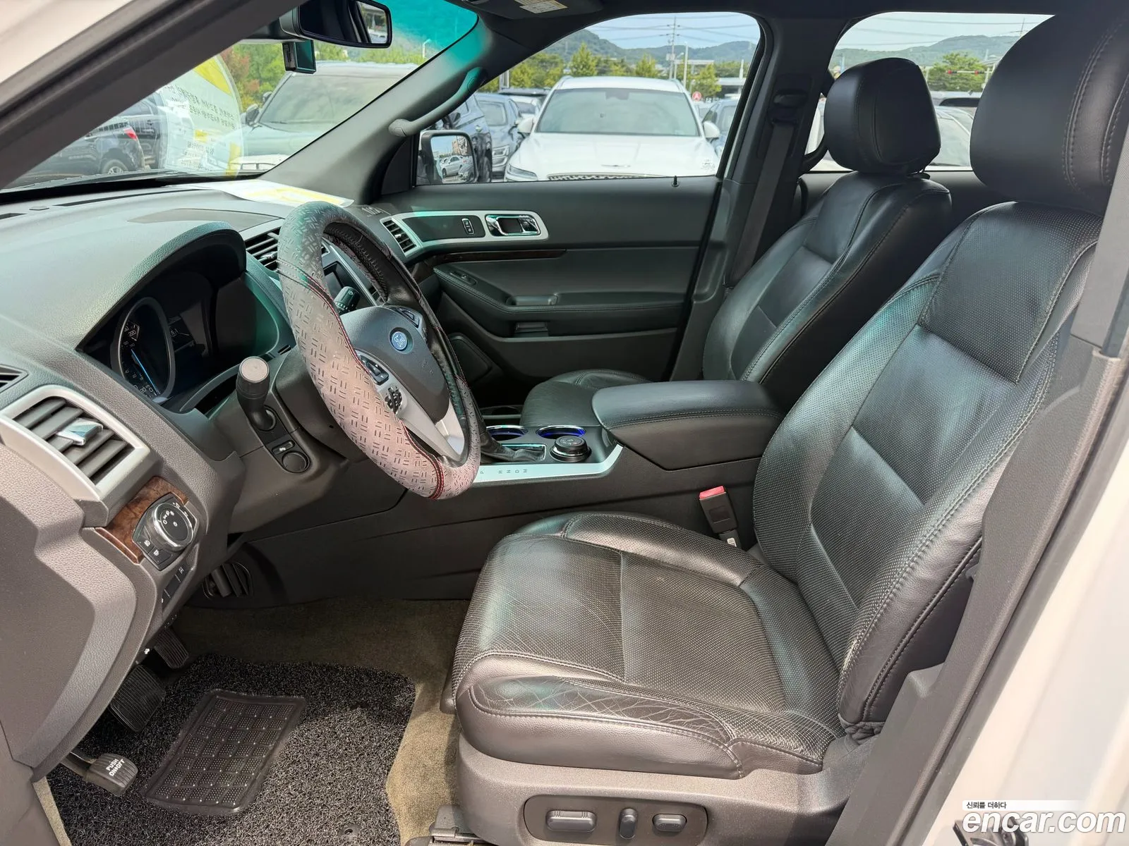 Ford Explorer 2013 — 10