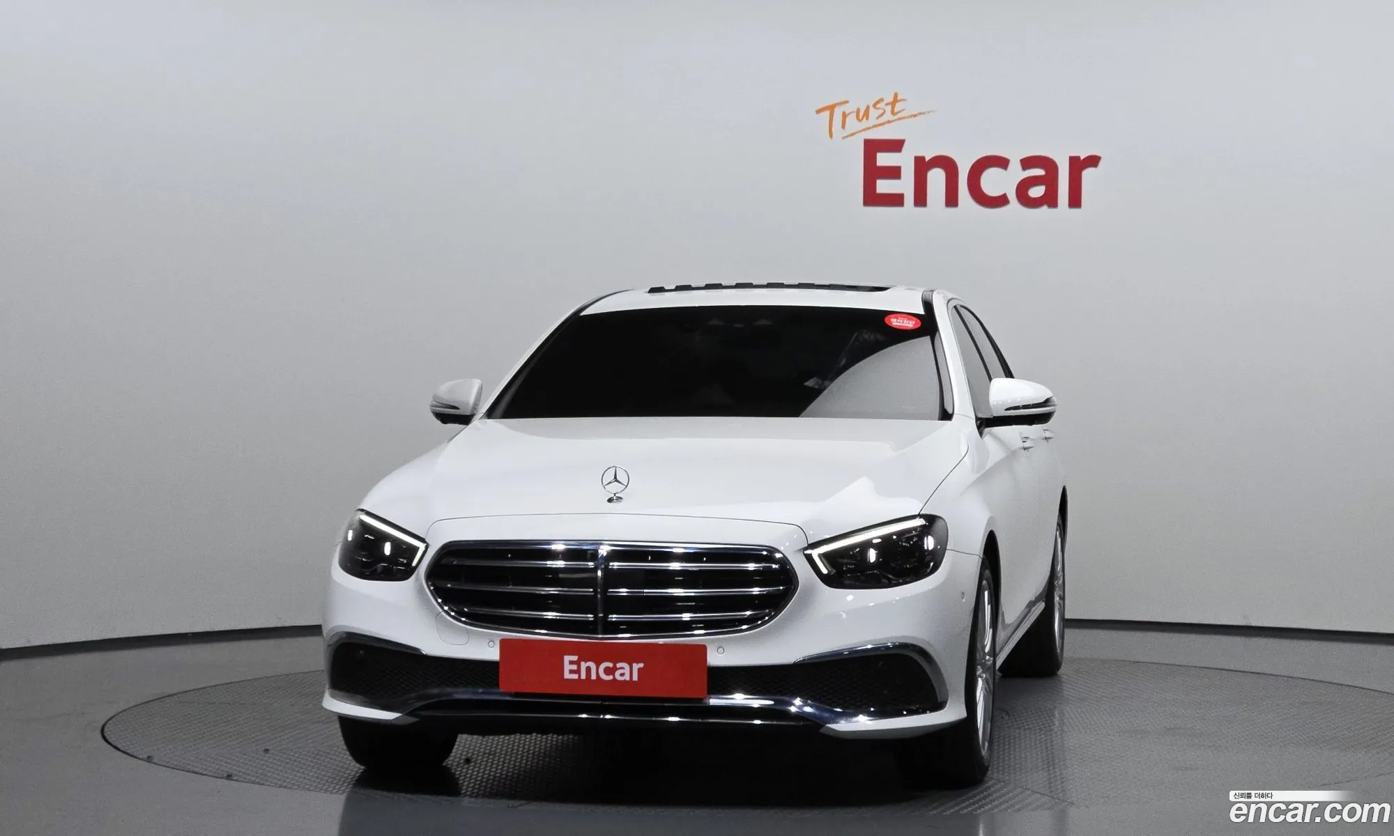 Mercedes-Benz E-Class W213 2022 — 11