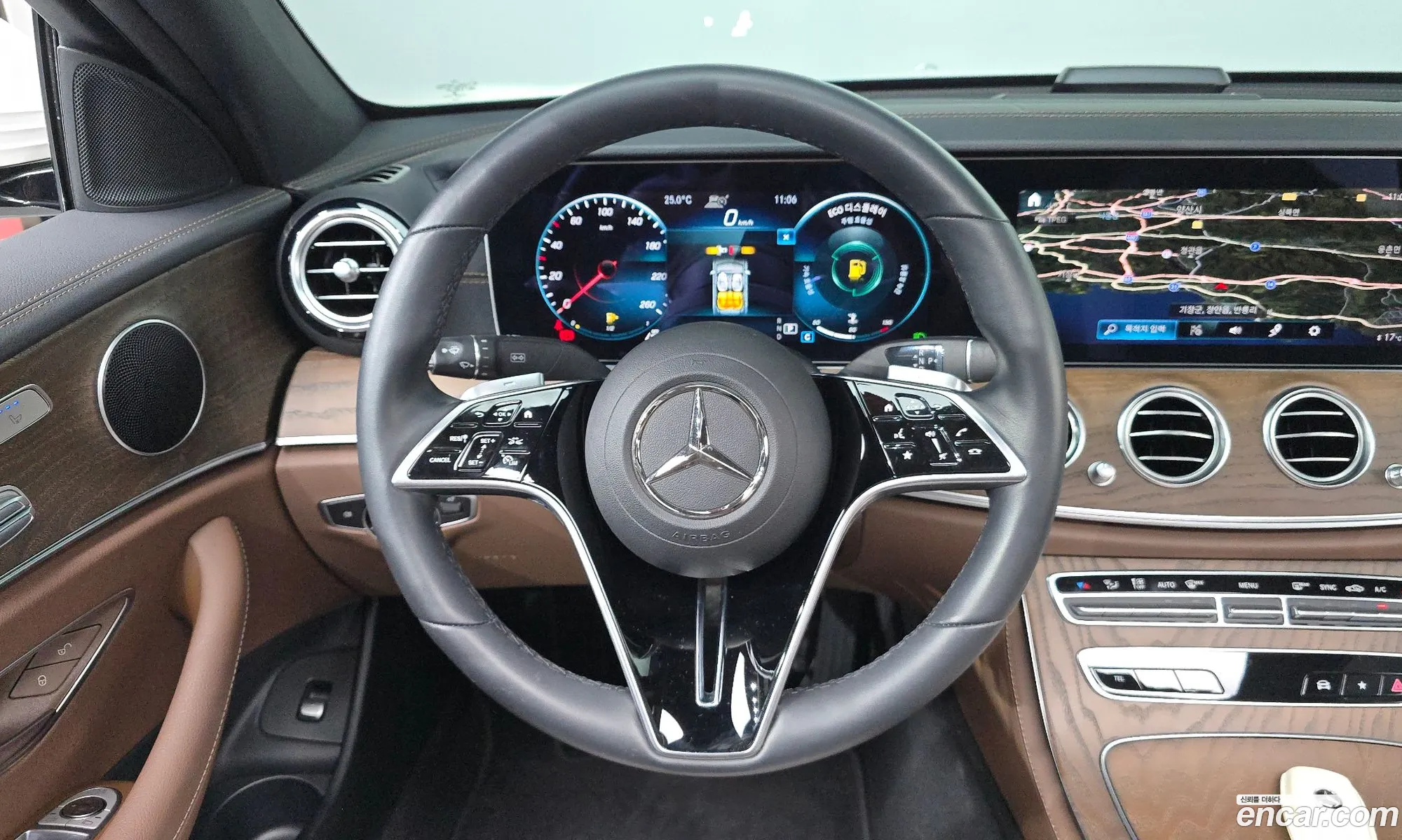 Mercedes-Benz E-Class W213 2022 — 15