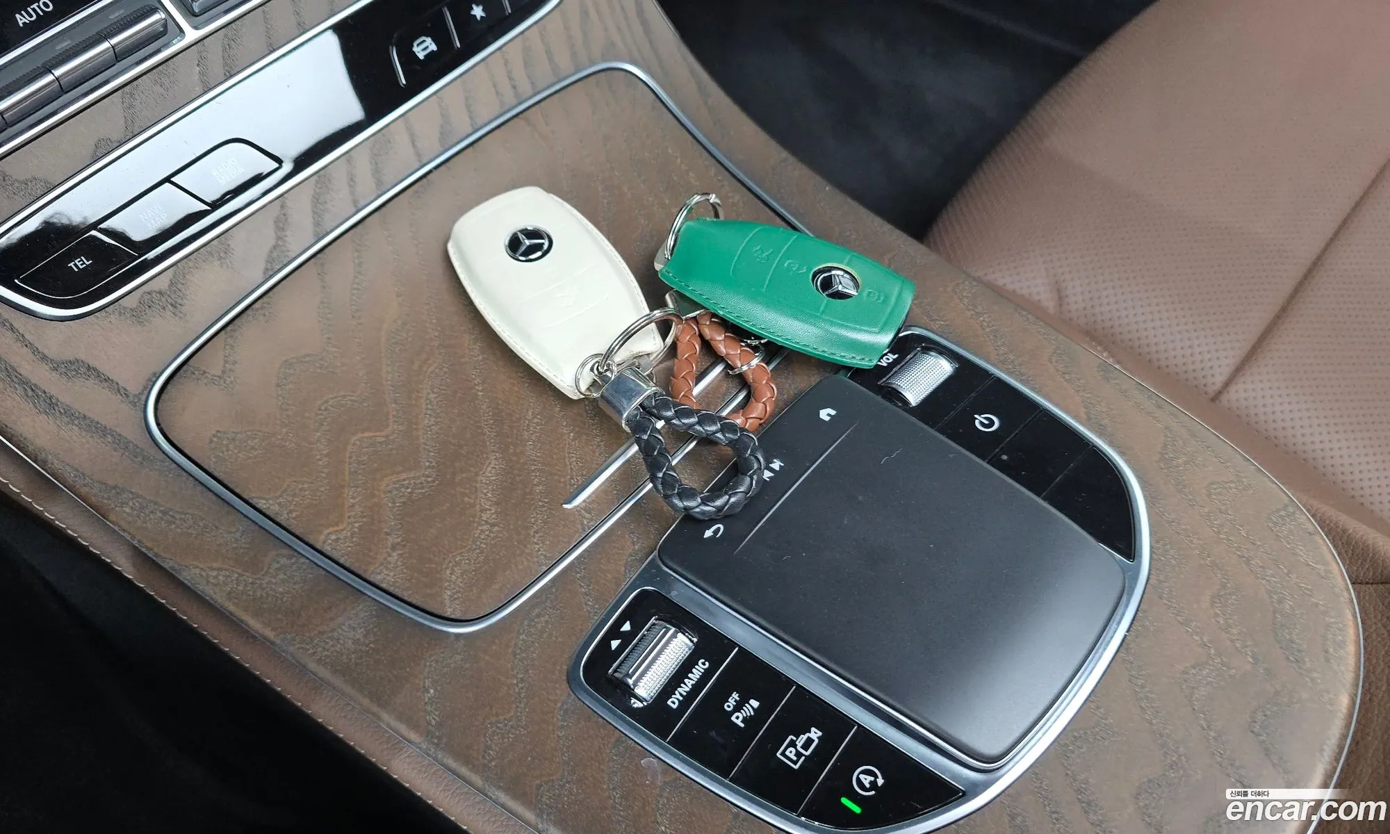 Mercedes-Benz E-Class W213 2022 — 27