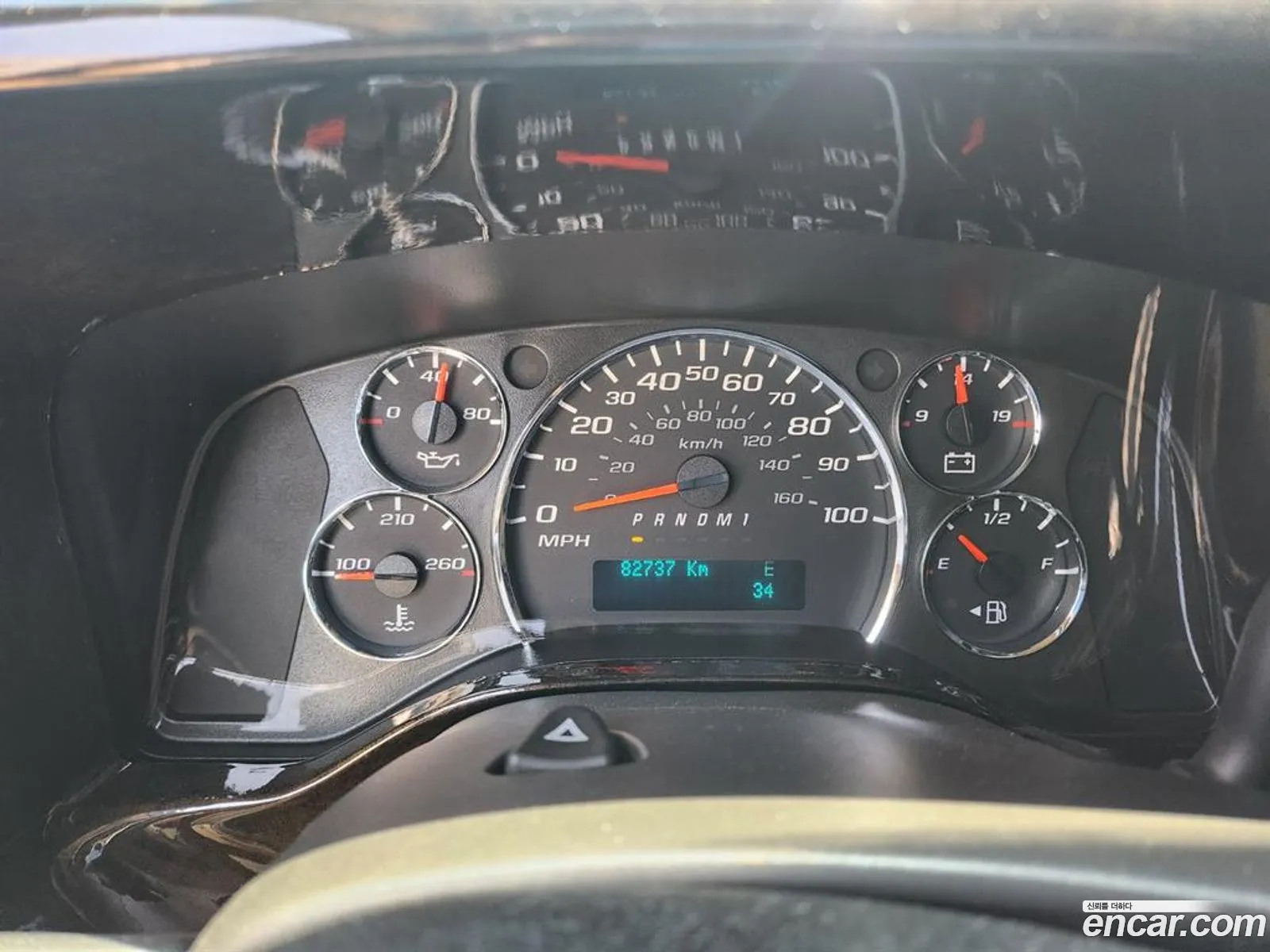 Chevrolet Express Van 2018 — 2