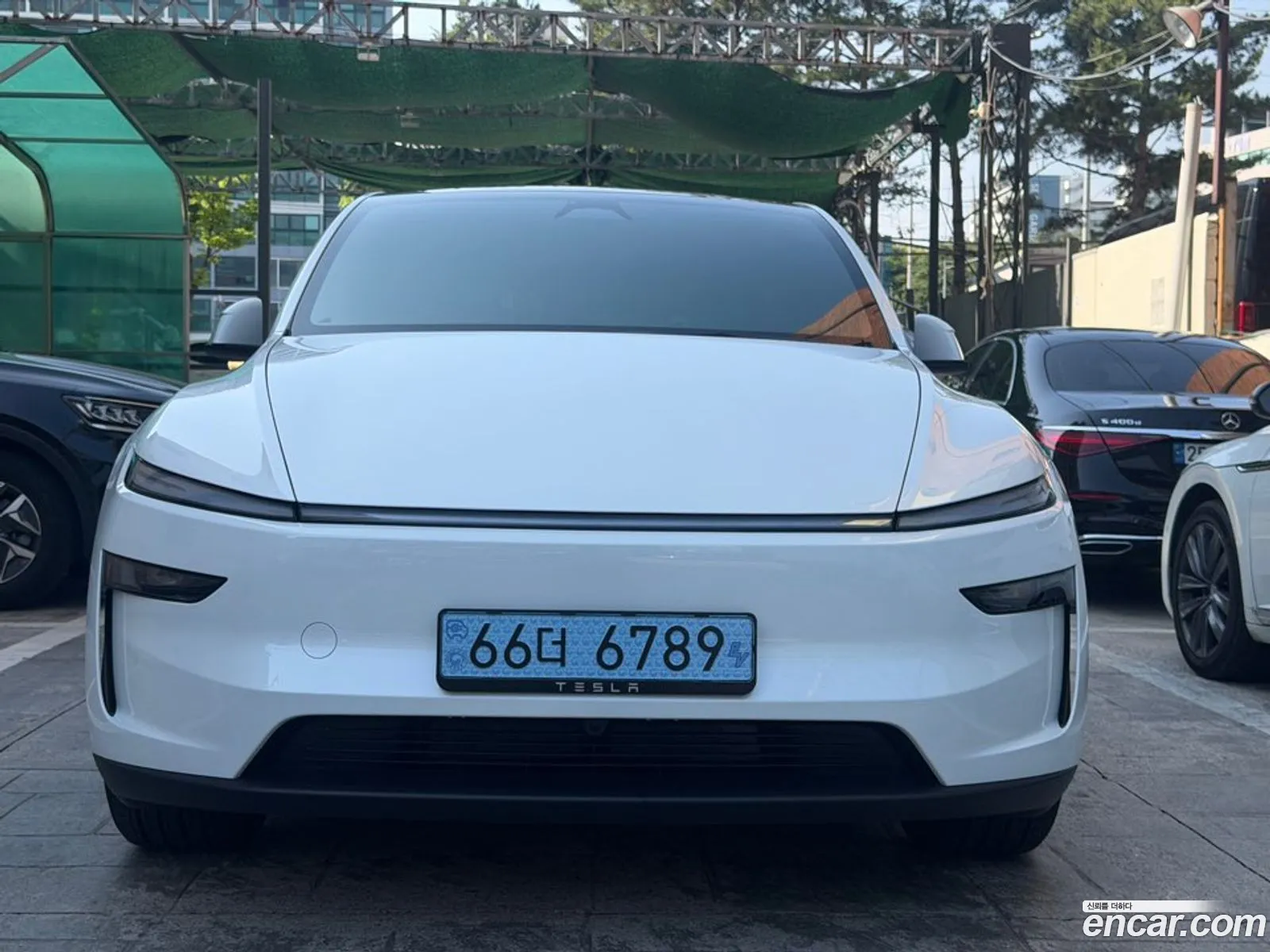 Tesla Model Y 2026 — 5