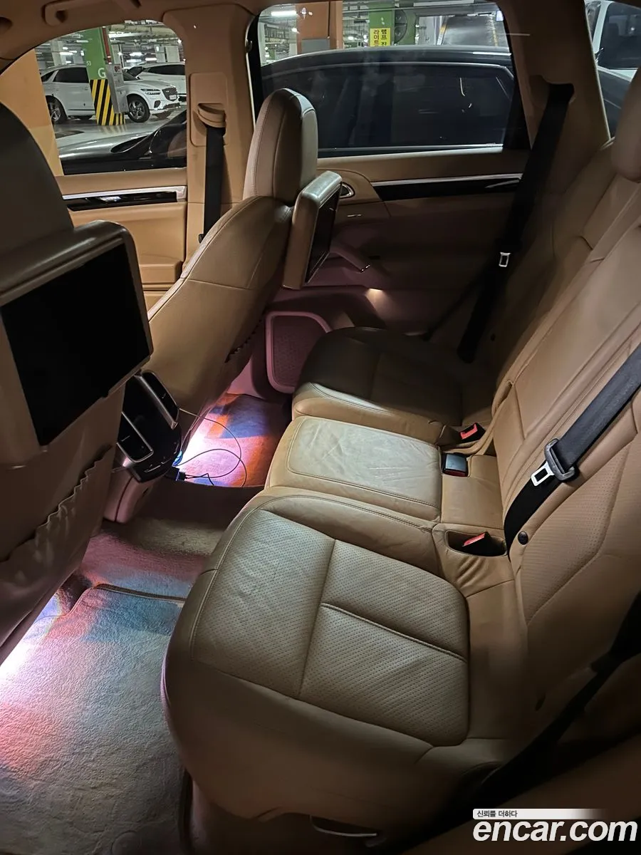 Porsche Cayenne 2011 — 10