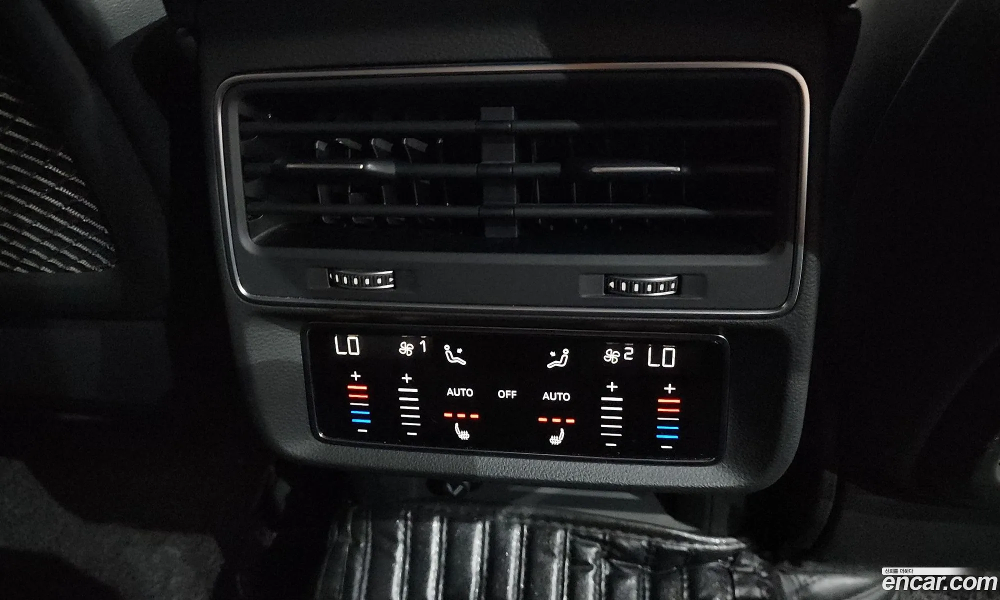 Audi Q8 2021 WAUZZZF13ND003439 — 18