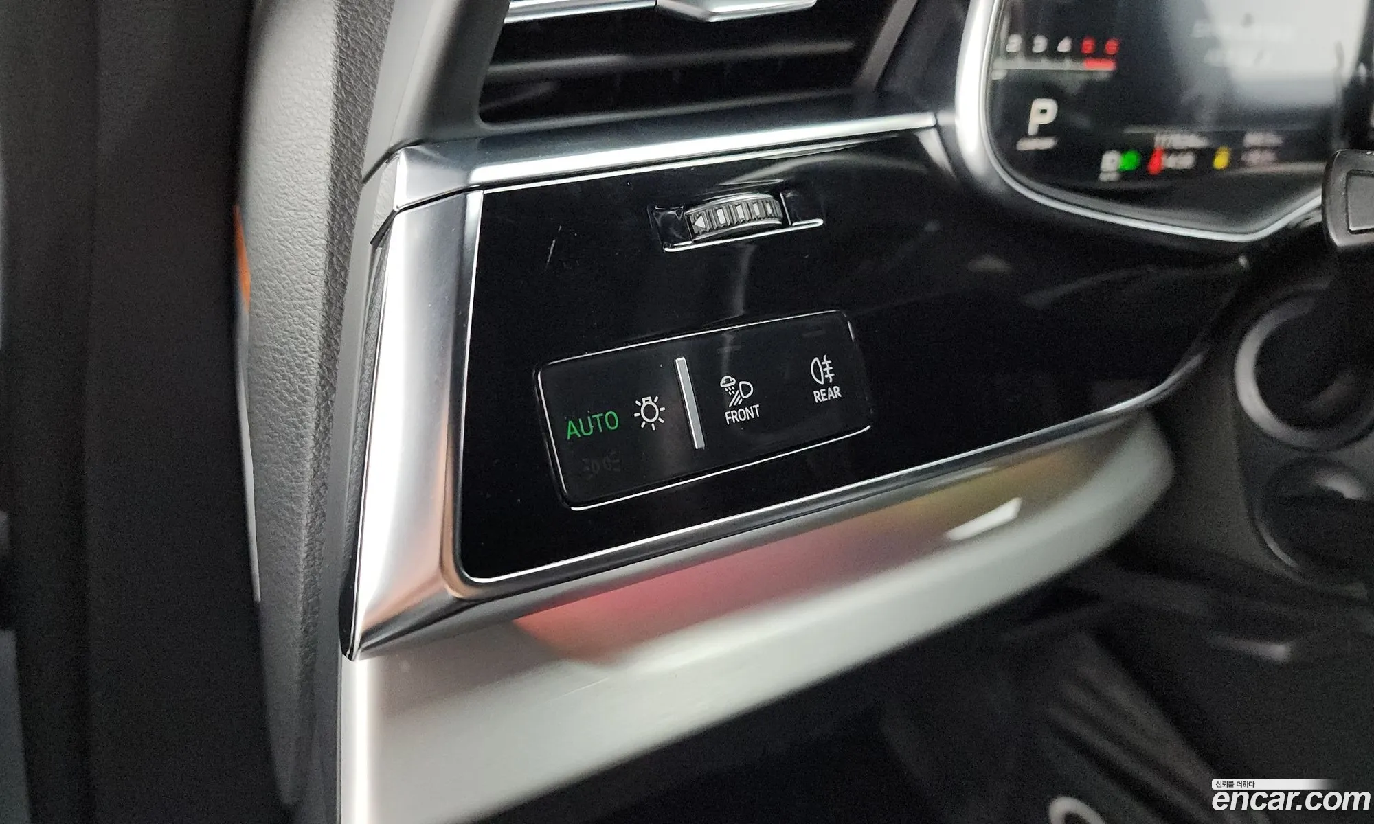 Audi Q8 2021 WAUZZZF13ND003439 — 6