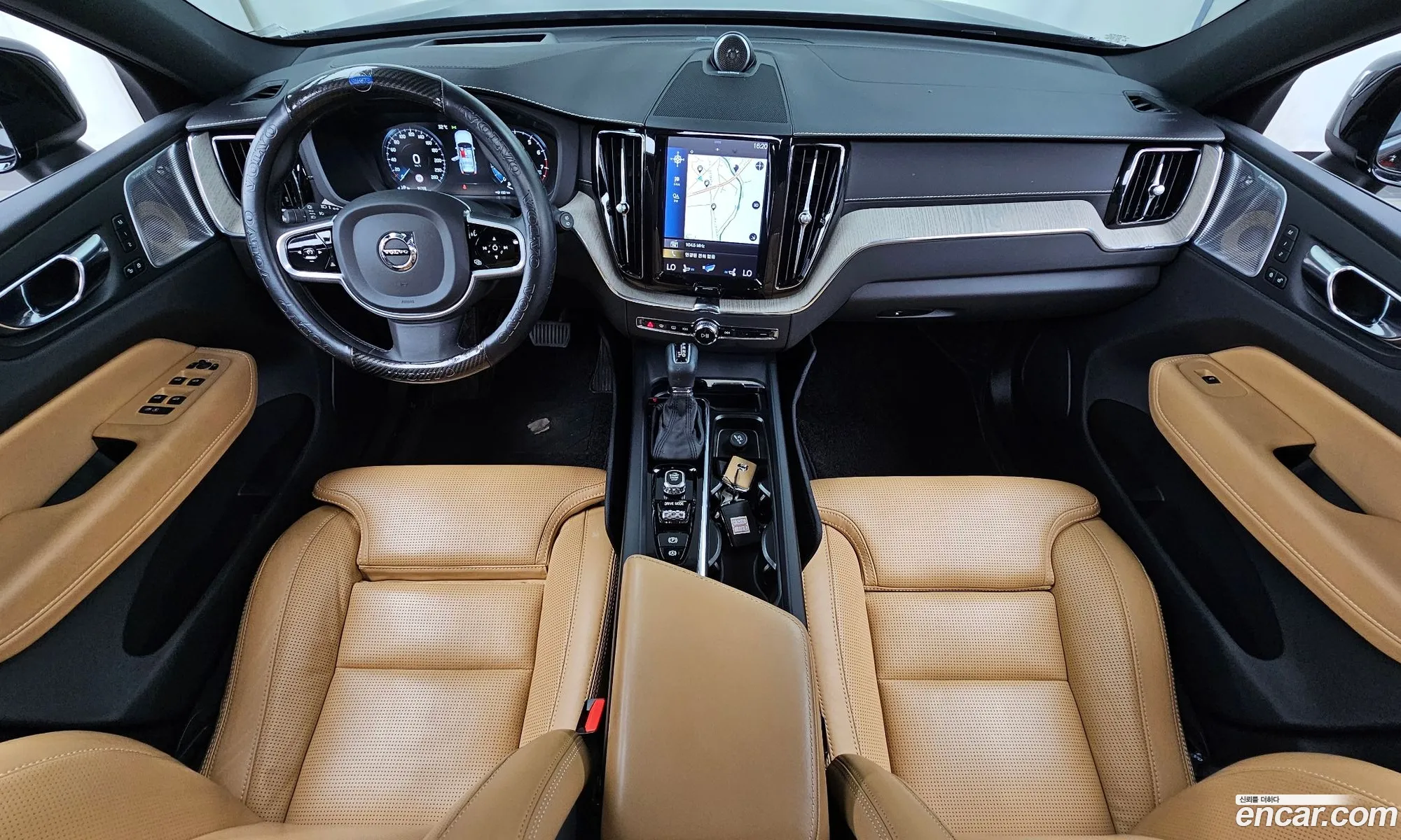 Volvo XC60 2020 YV1UZA22CL1464456 — 5