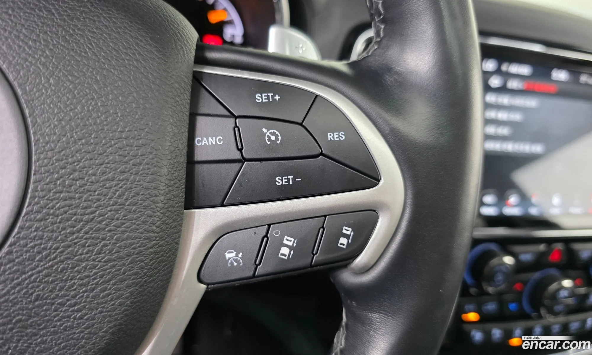 Jeep Grand Cherokee 2021 — 32