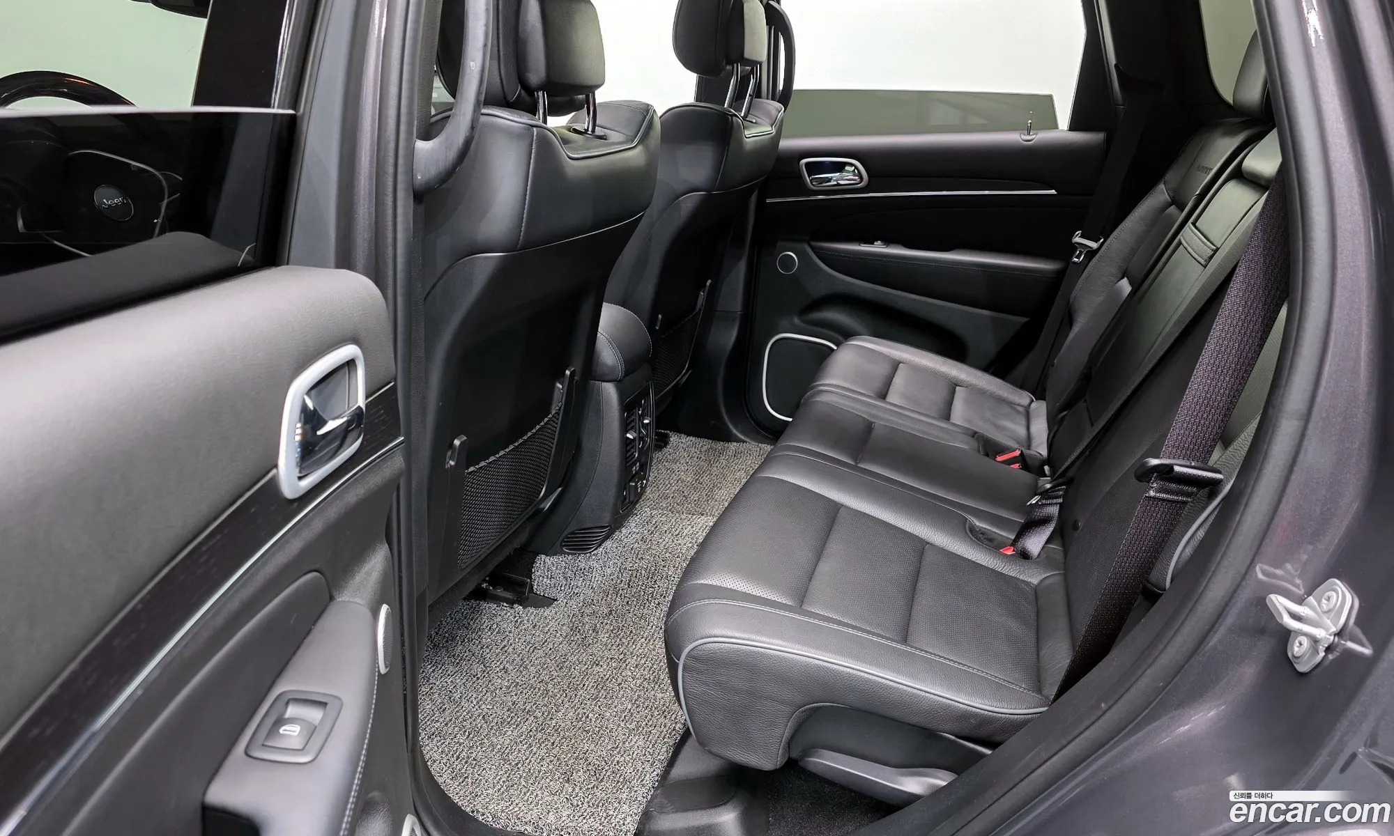 Jeep Grand Cherokee 2021 — 9