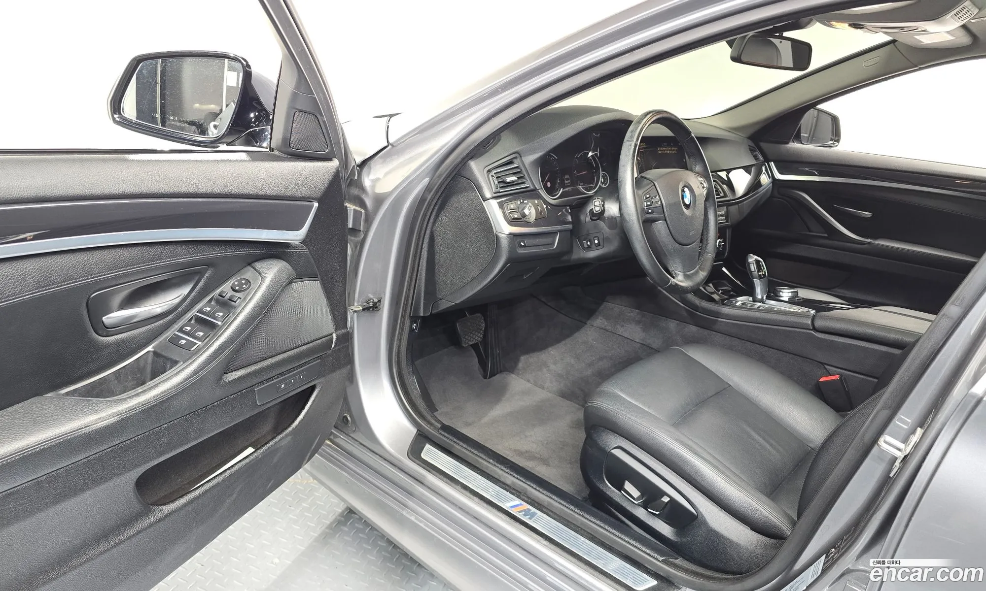 BMW 5 Series 2016 WBA5E710XGG159122 — 19