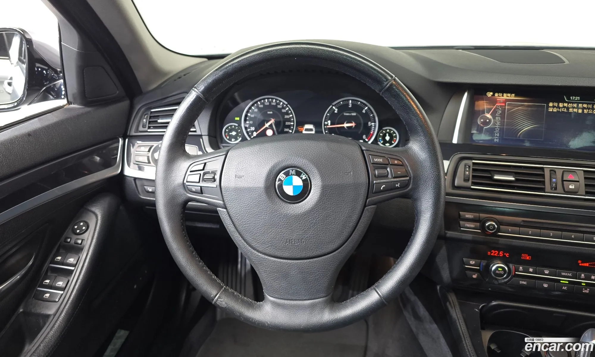 BMW 5 Series 2016 WBA5E710XGG159122 — 5