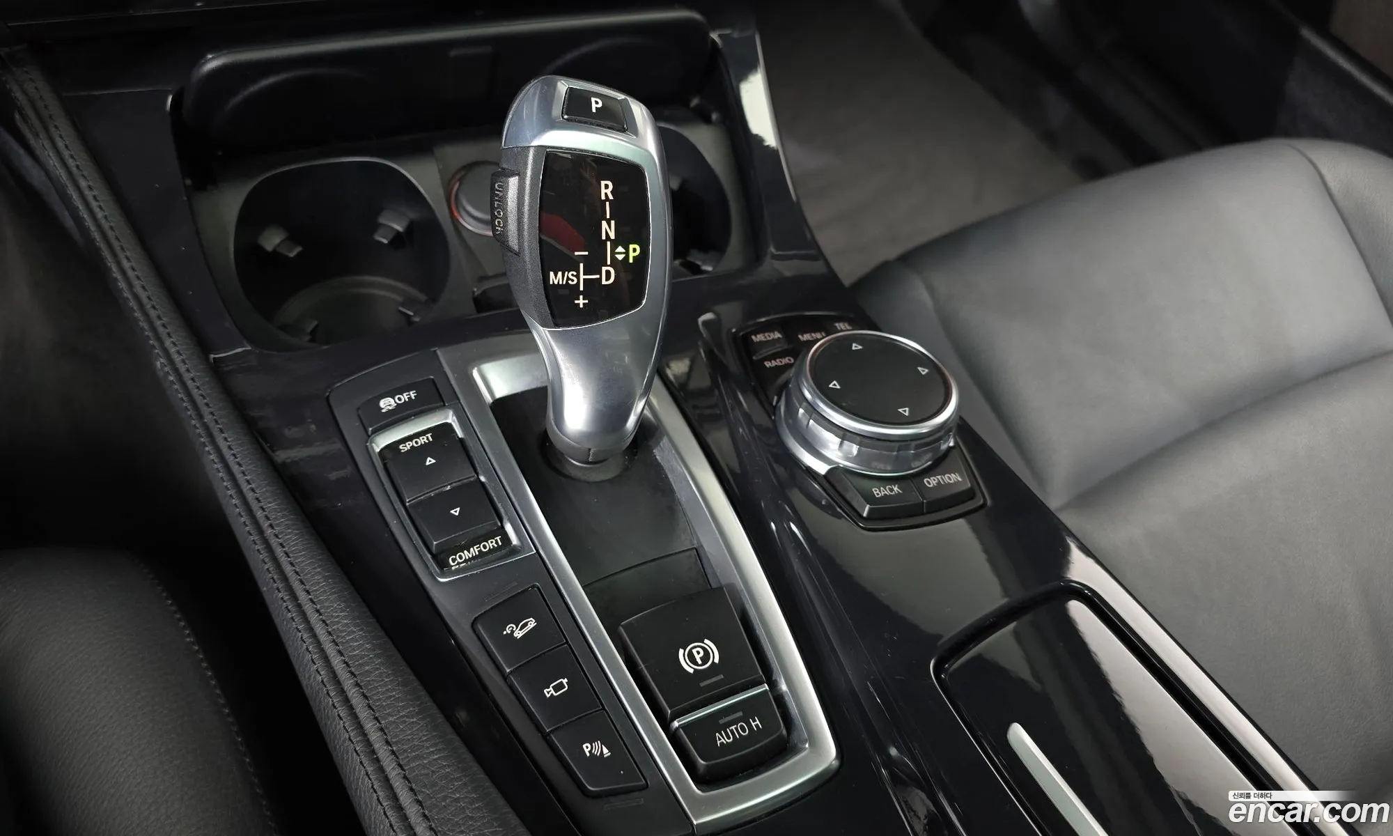 BMW 5 Series 2016 WBA5E710XGG159122 — 3