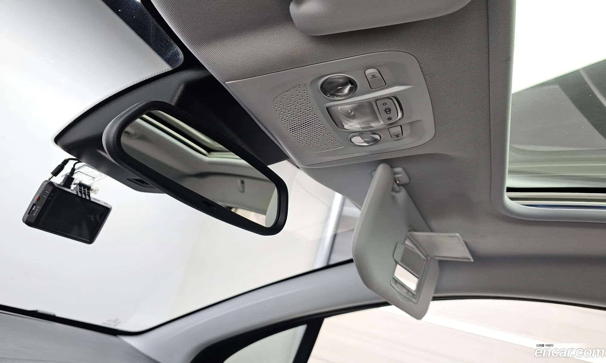 Peugeot 2008 2017 VF3CUBHYMHY001479 — 15