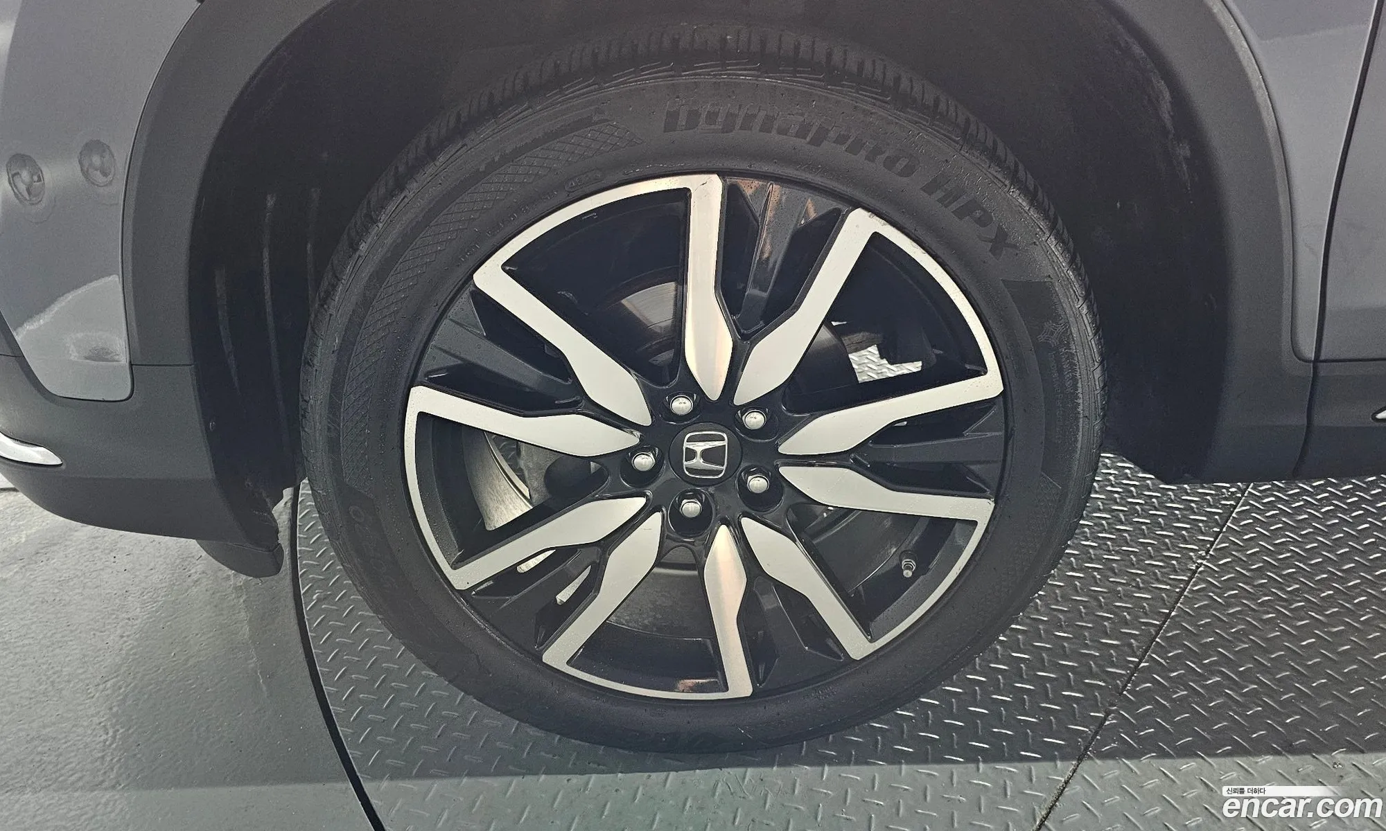 Honda Pilot 2019 5FNYF6800KB201038 — 19