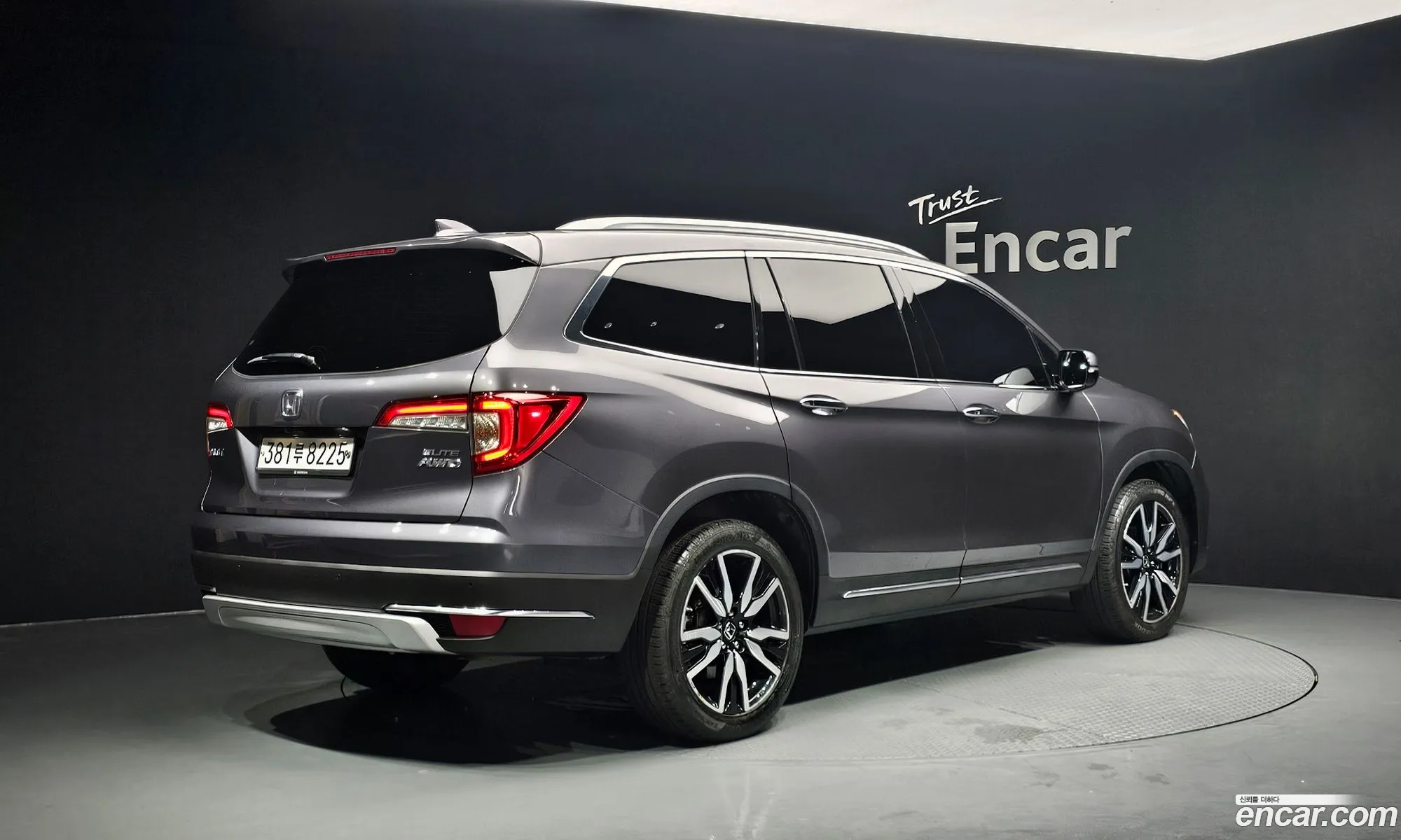 Honda Pilot 2019 5FNYF6800KB201038 — 12