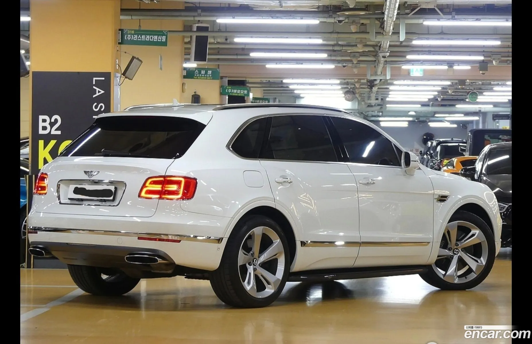 Bentley Bentayga 2017 — 5