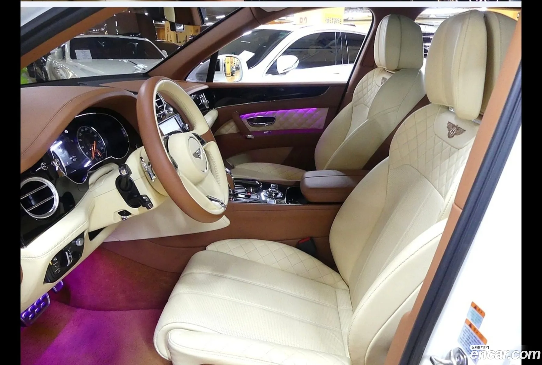 Bentley Bentayga 2017 — 10