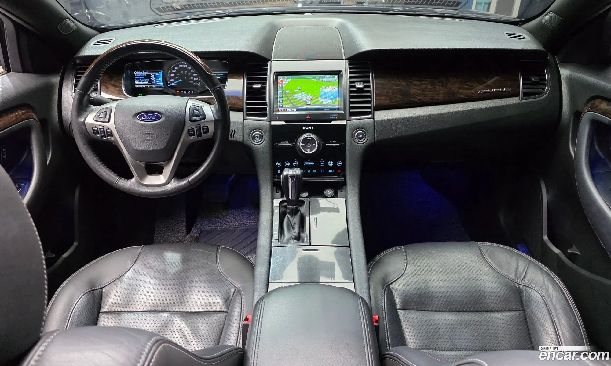 Ford Taurus 2016 1FAHP2F90GG137432 — 17