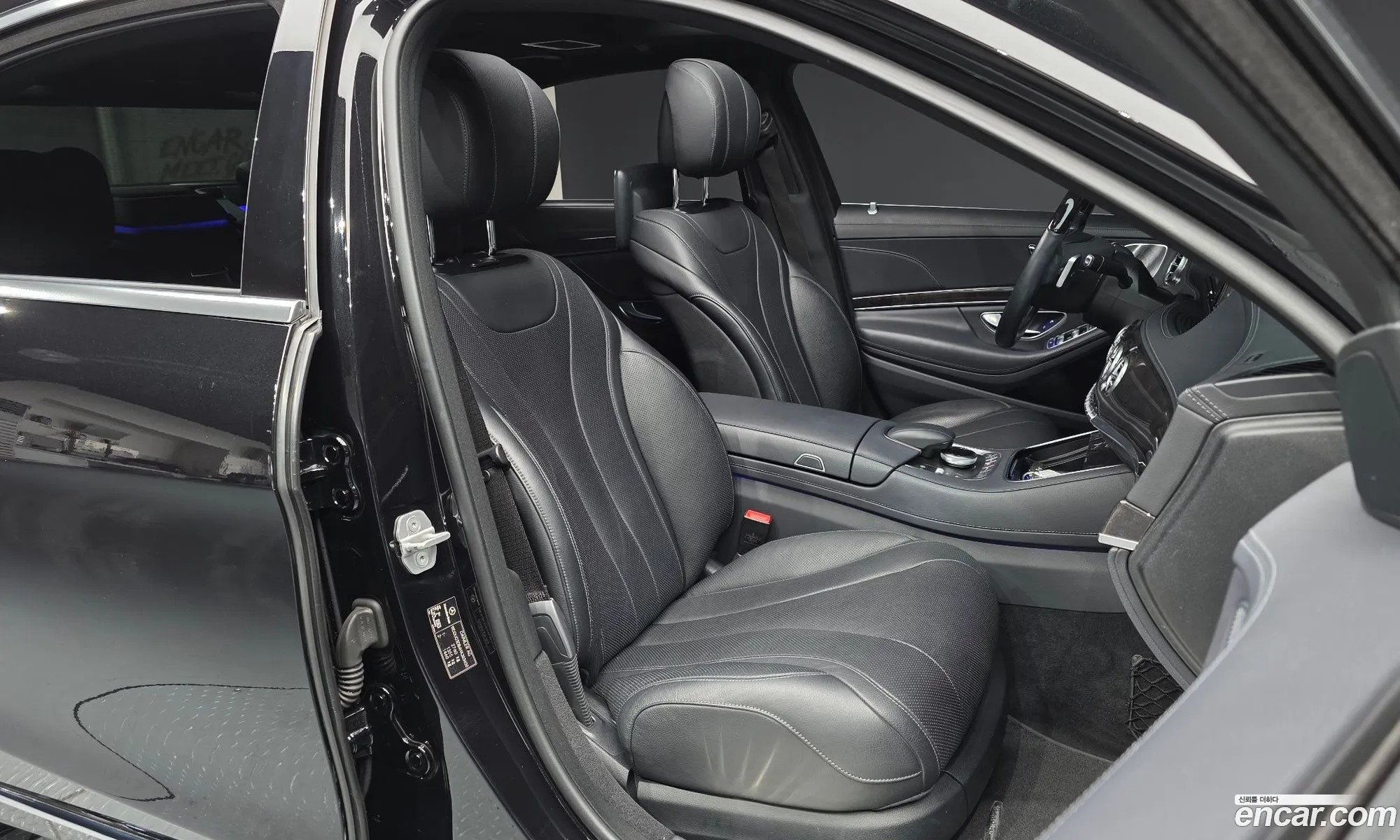 Mercedes-Benz S-Class W222 2017 — 24