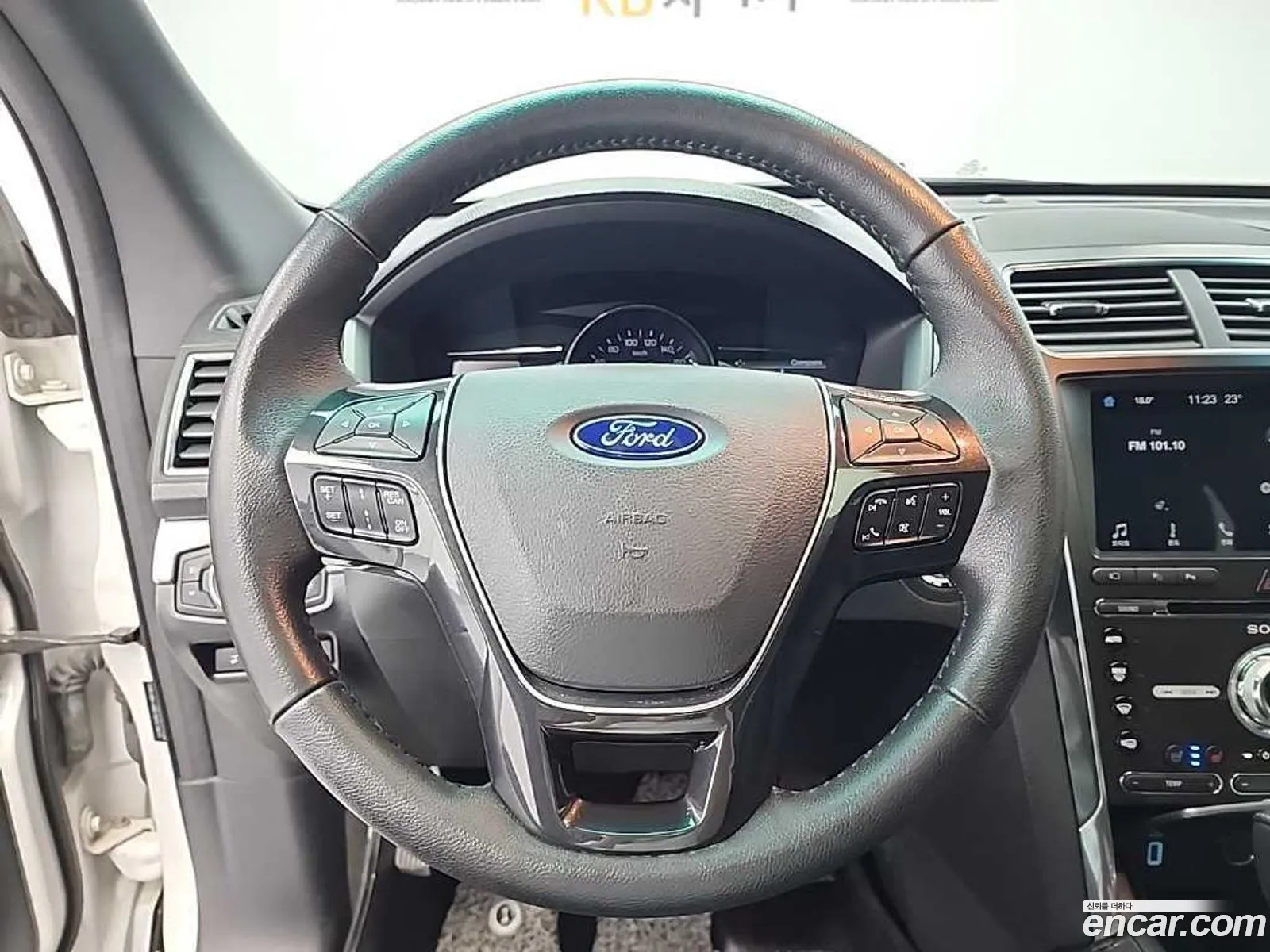 Ford Explorer 2016 — 14