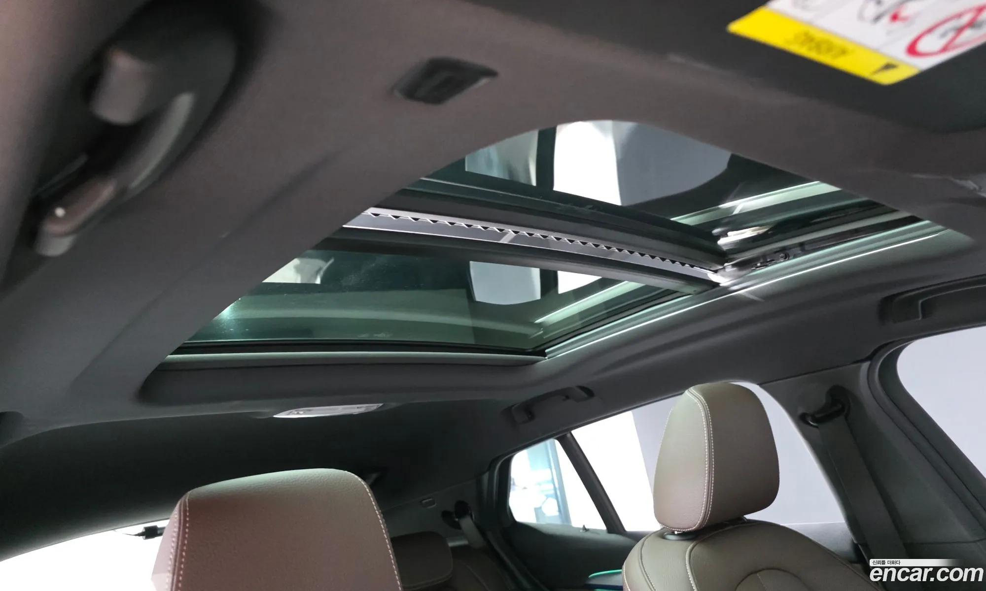 BMW X2 2023 WBA11DF00P5V77430 — 12