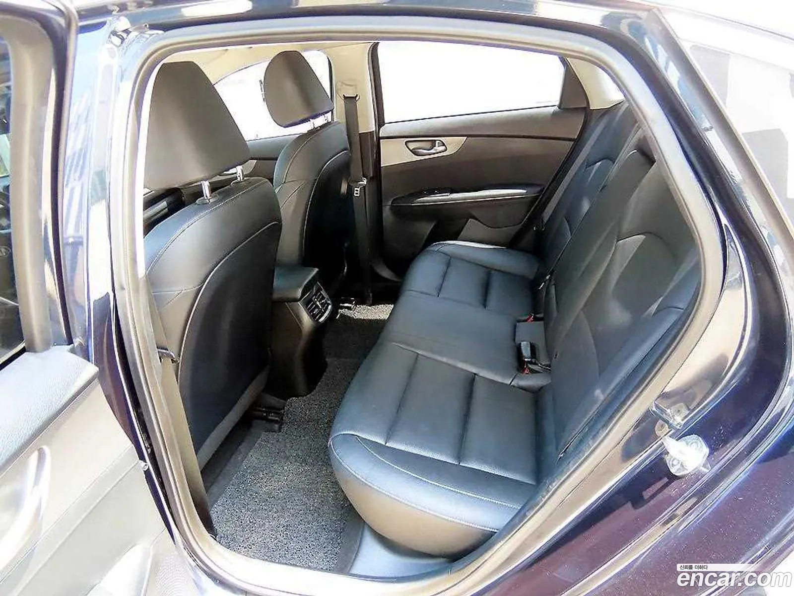 Kia K3 2019 — 11