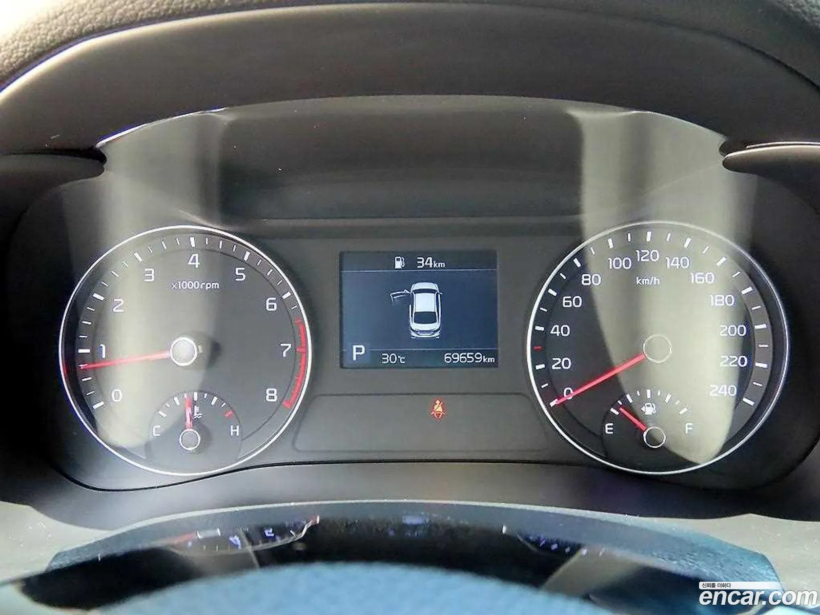 Kia K3 2019 — 17
