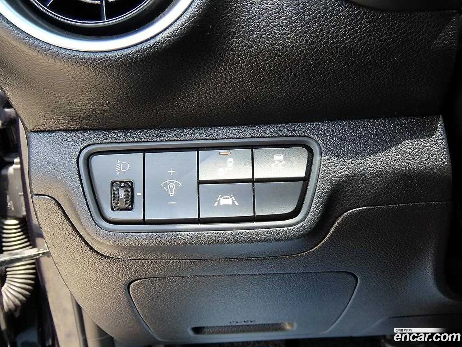 Kia K3 2019 — 14