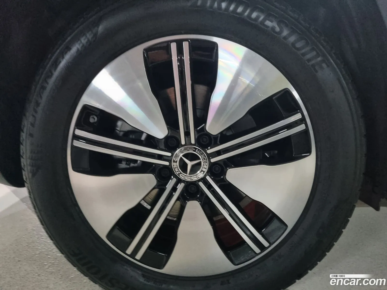 Mercedes-Benz EQB X243 2024 — 6