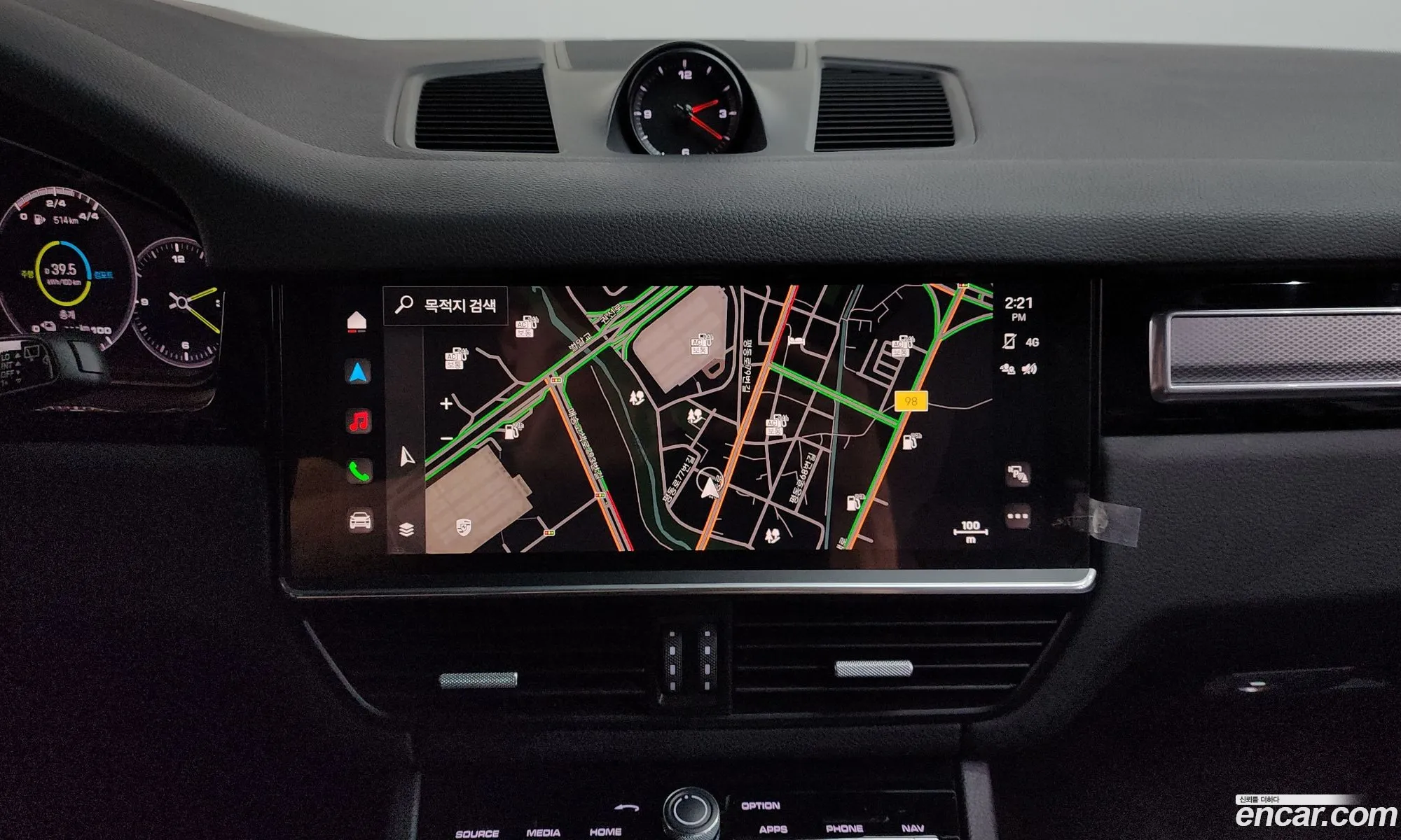 Porsche Cayenne 2022 11111111111111111 — 18