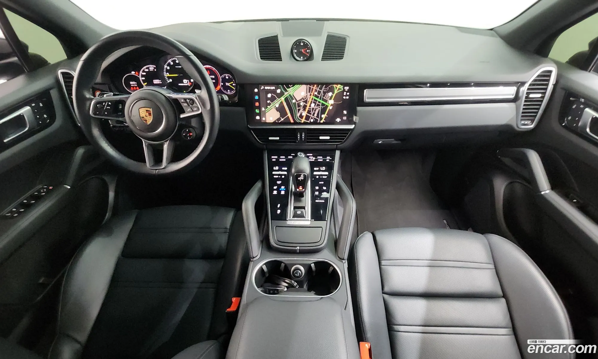 Porsche Cayenne 2022 11111111111111111 — 23