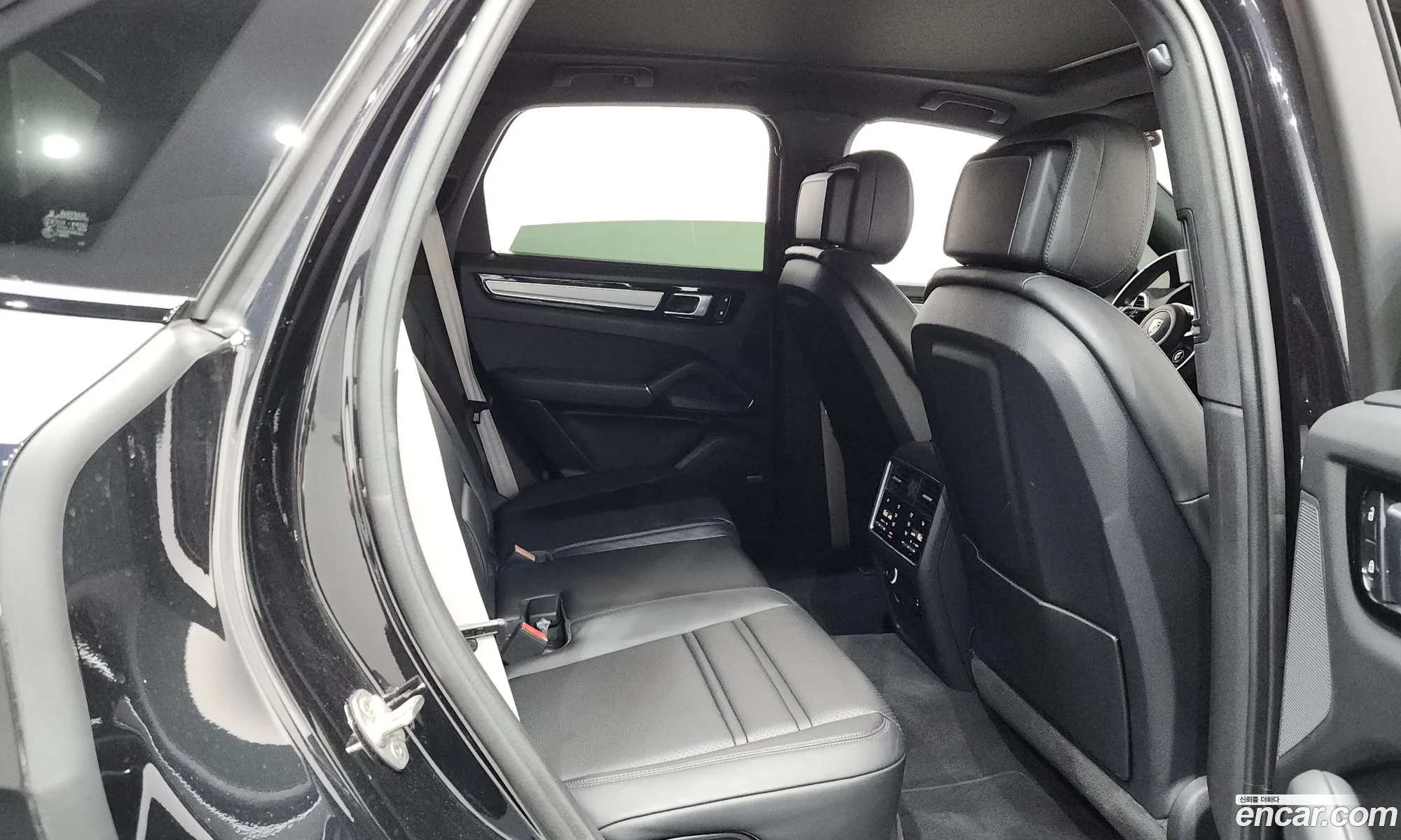 Porsche Cayenne 2022 11111111111111111 — 2
