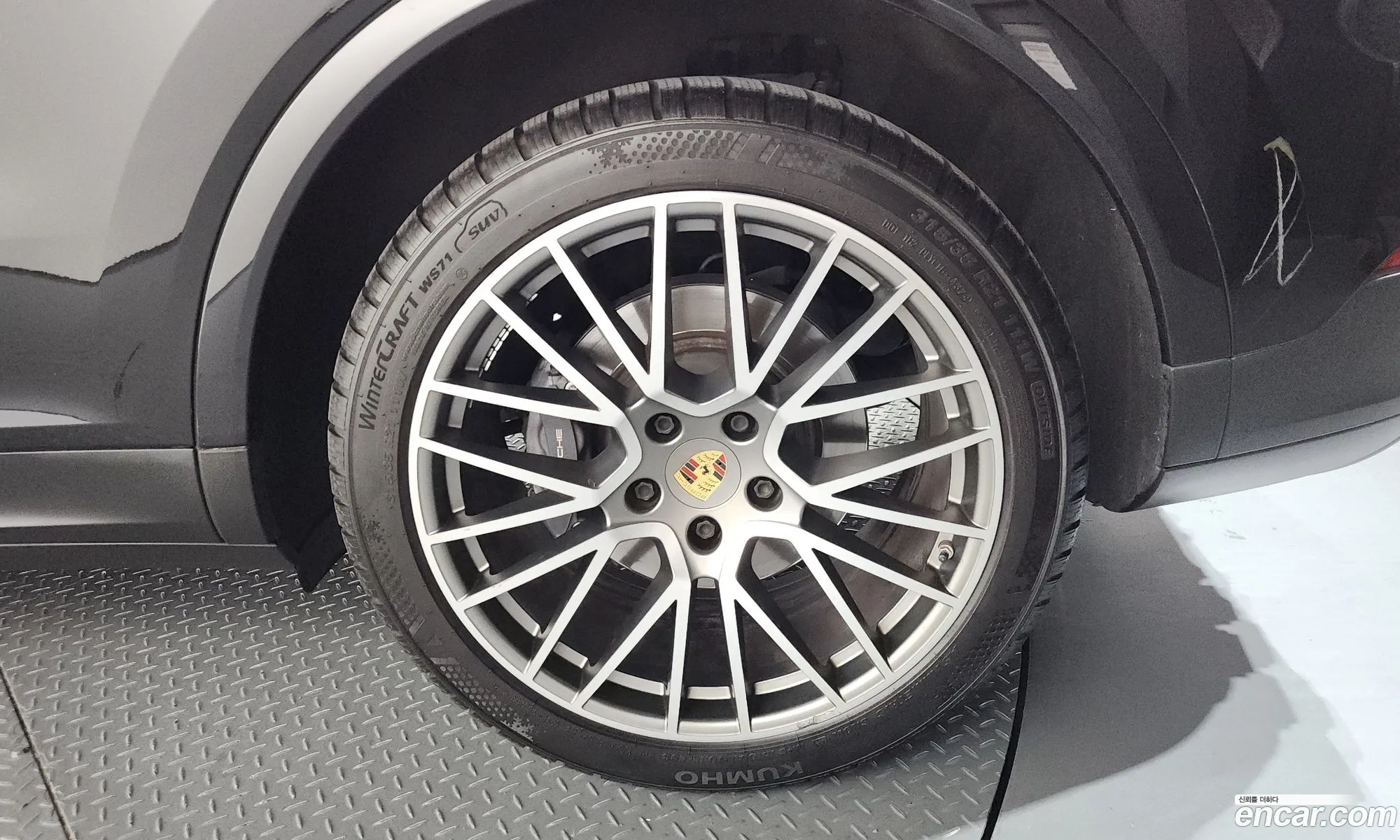 Porsche Cayenne 2022 11111111111111111 — 13