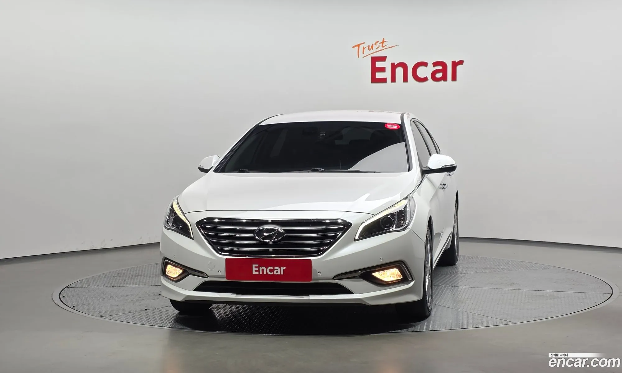 Hyundai LF Sonata 2016 — 2