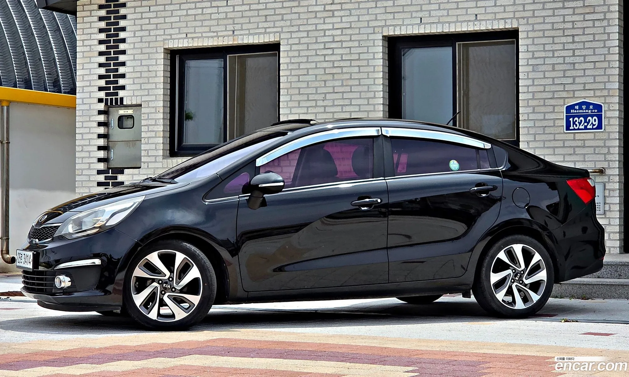 Kia Pride 2015 — 4