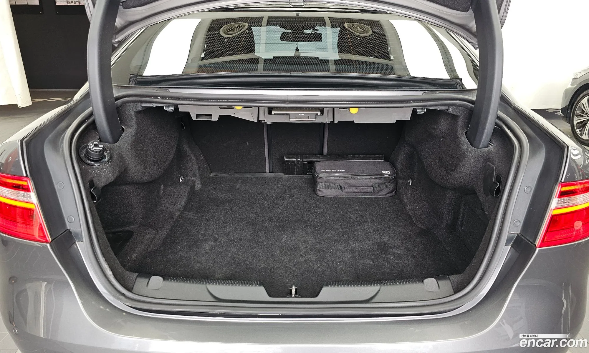 Jaguar XE 2015 — 3