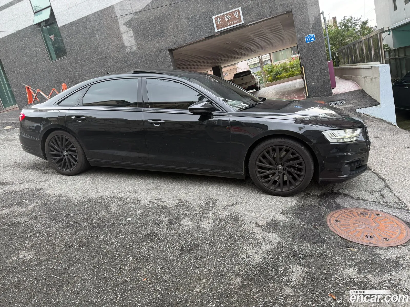 Audi A8 2018 — 10
