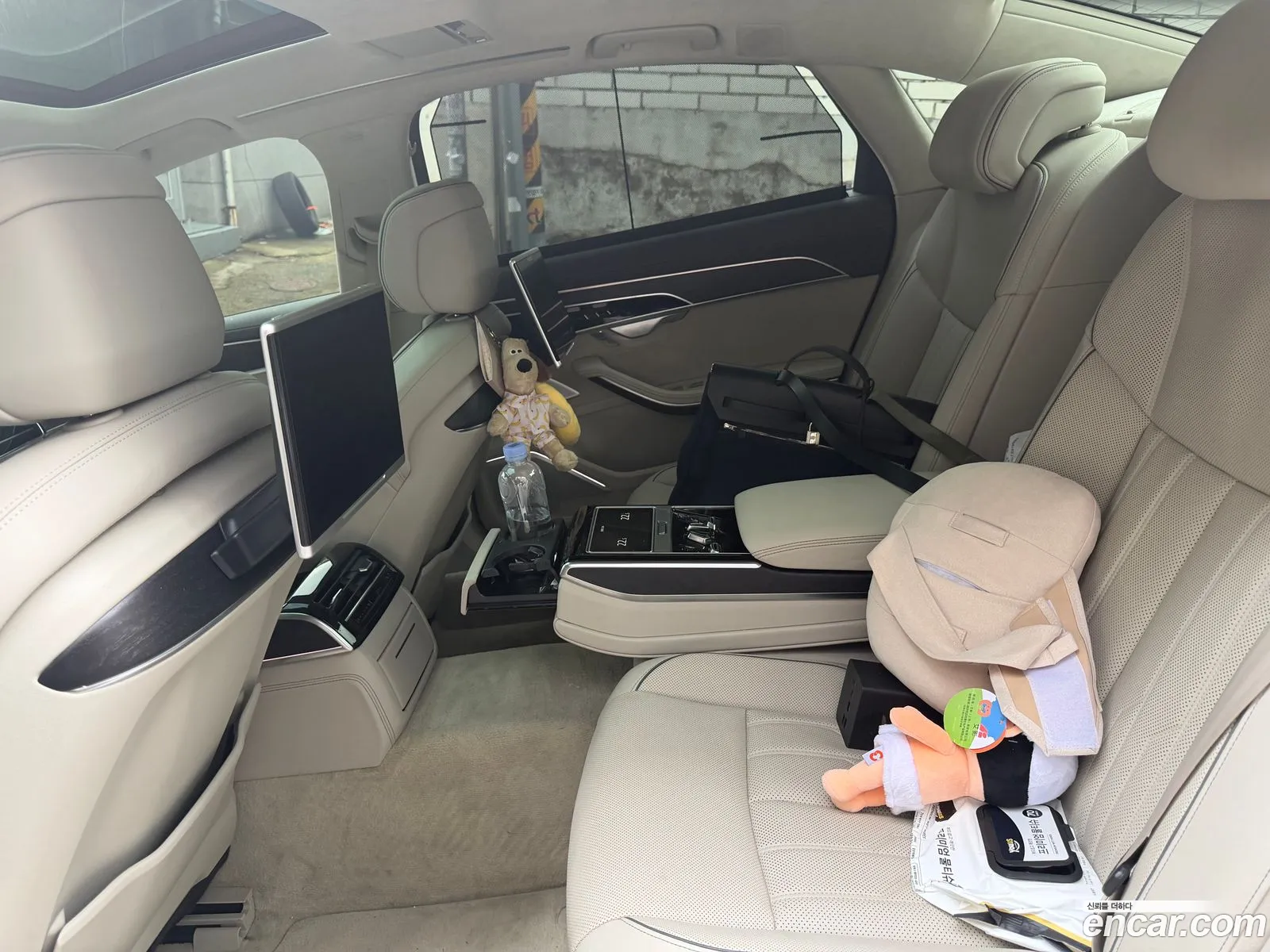 Audi A8 2018 — 12