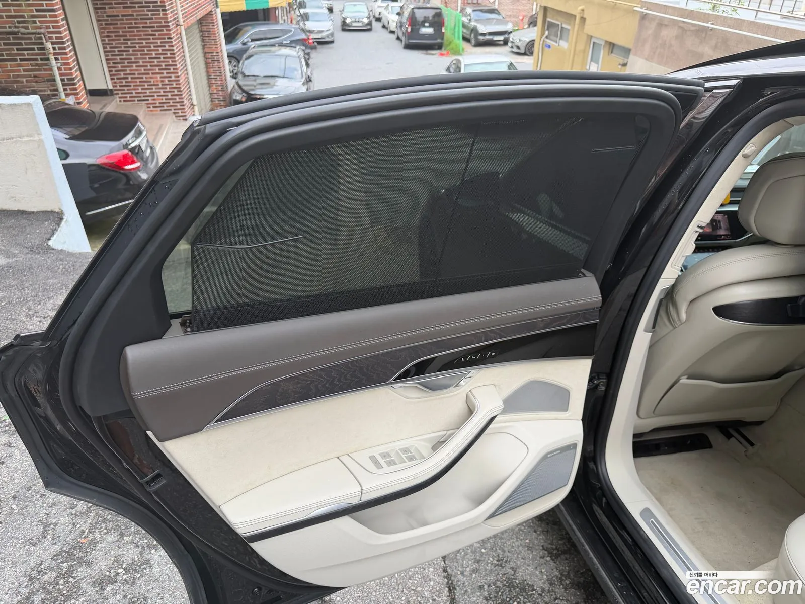 Audi A8 2018 — 13